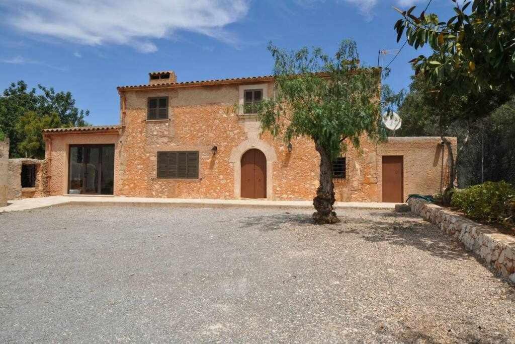 Can Pere Xine - piscina, BBQ, terraza y wifi view 2