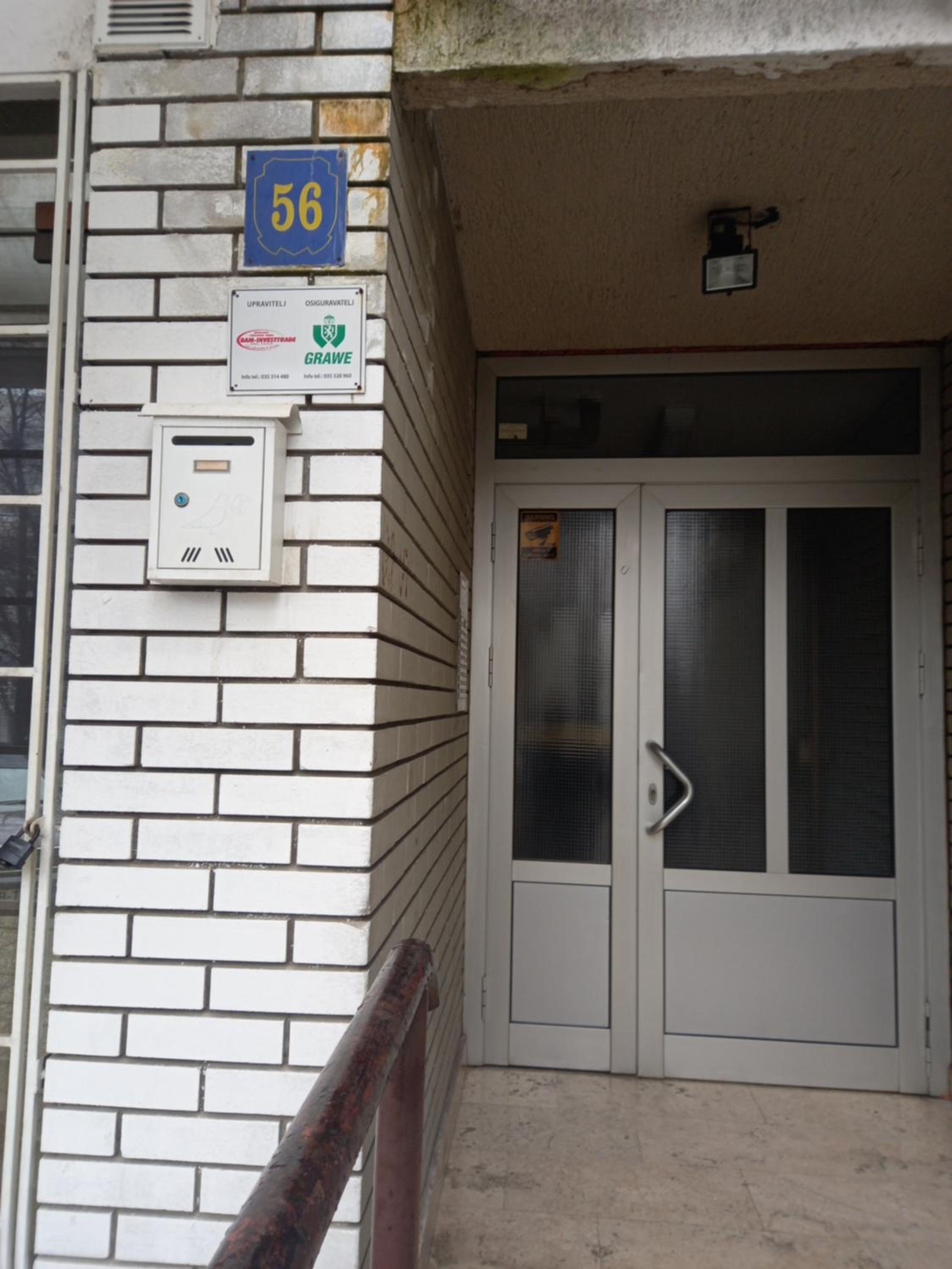 Ena Apartment
