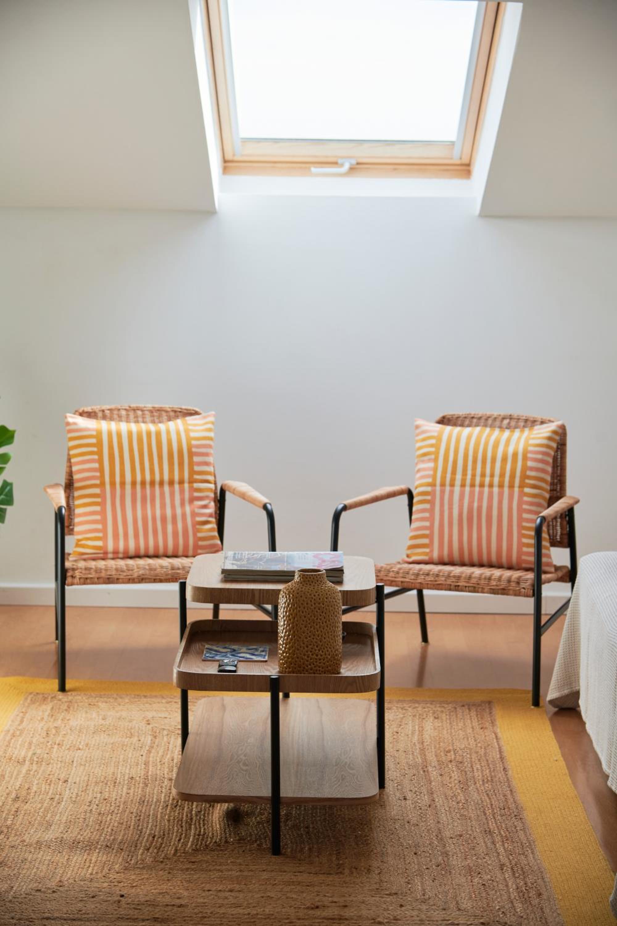 Bright Apt w Balcony, AC, Parking, By TimeCooler view 4