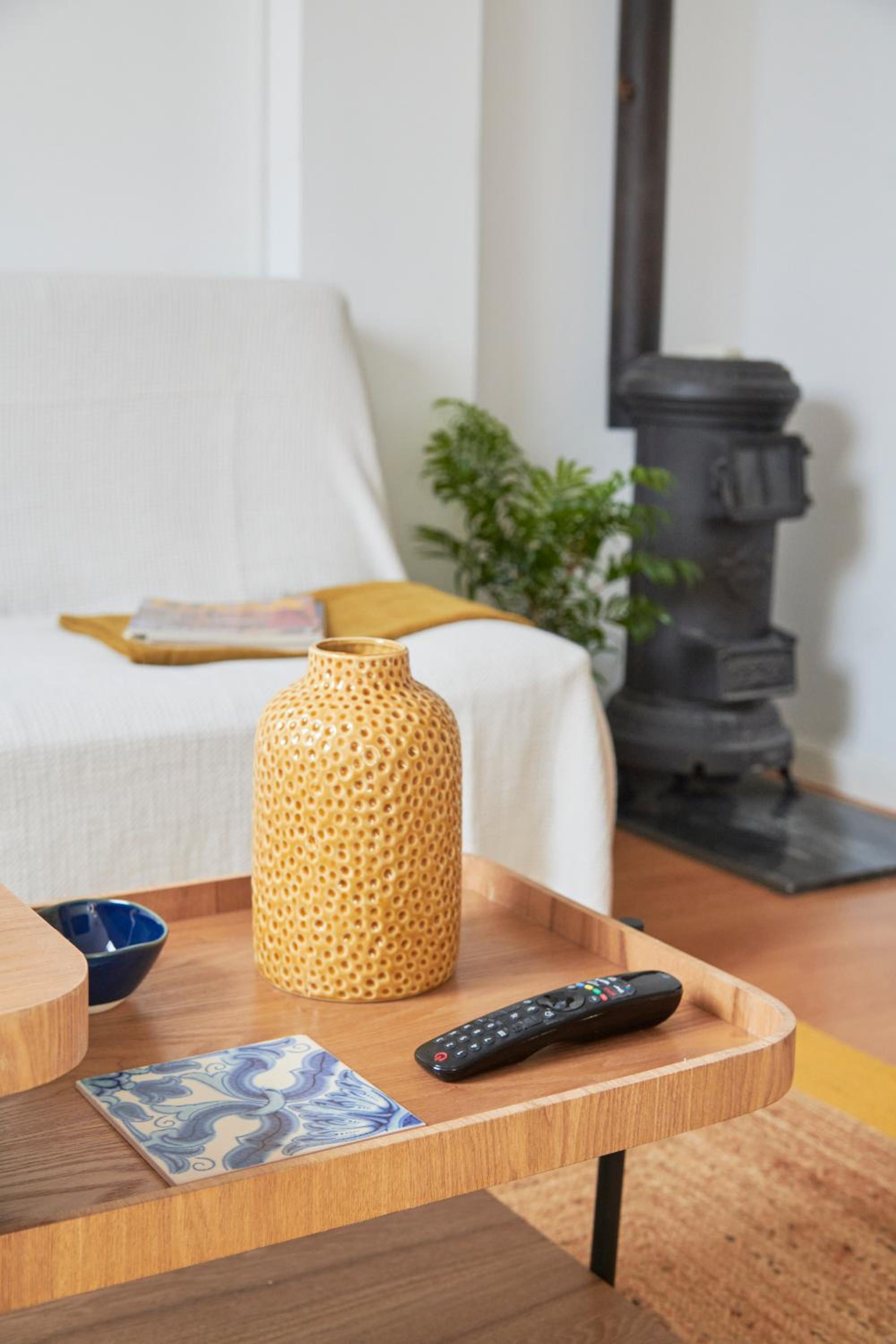 Bright Apt w Balcony, AC, Parking, By TimeCooler view 5