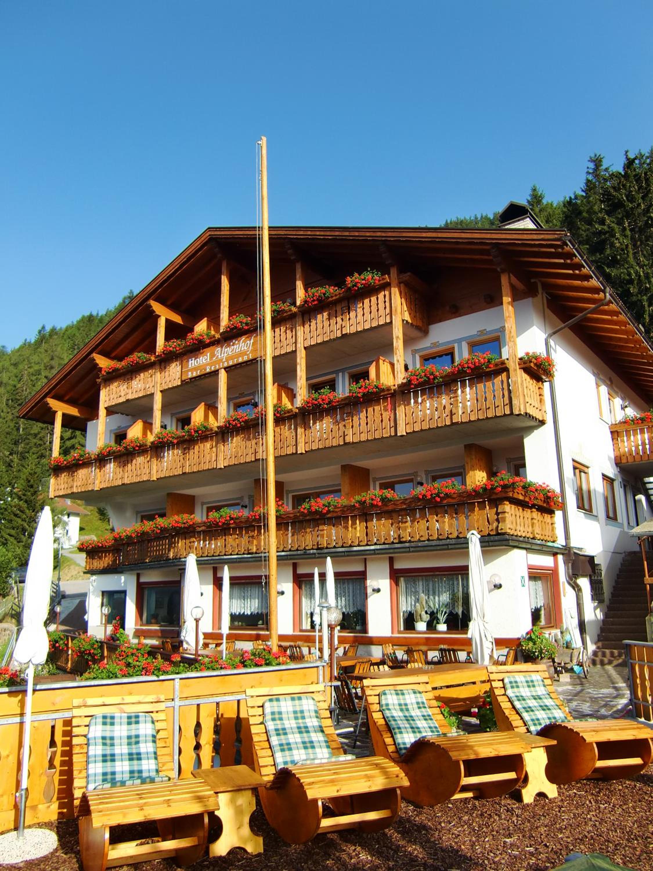 MOUNTAIN RESIDENCE ALPENHOF - company Hotel Alpenhof KG sas der Gasser Renate