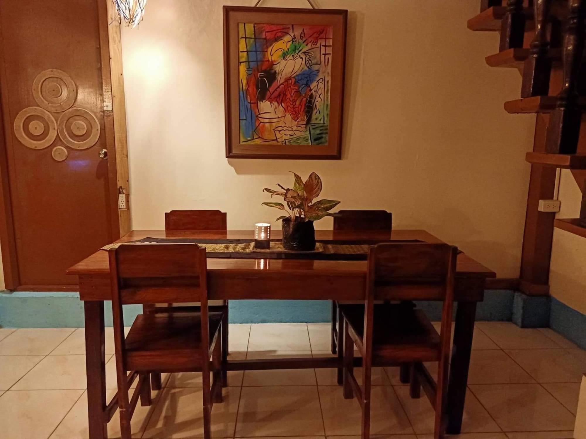 Balai Vivencio Hostel