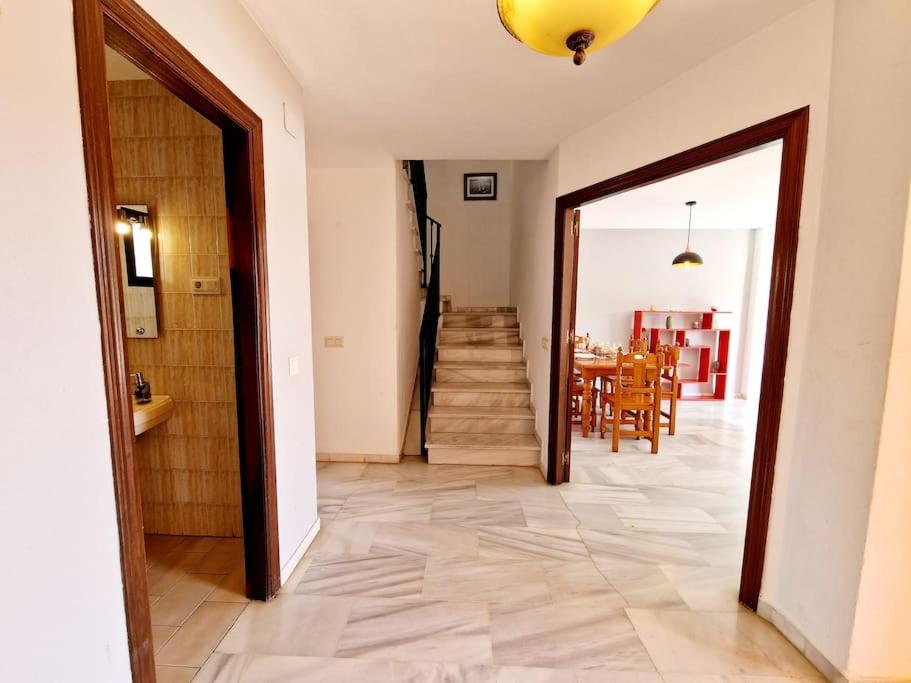 Semi-detached house in Butiplaya