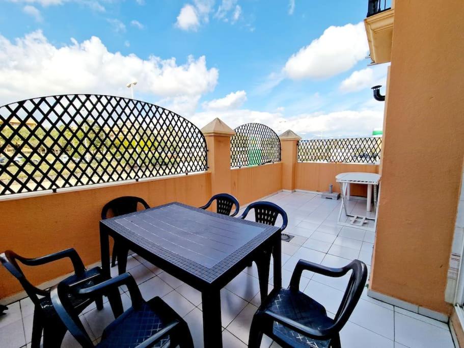 Semi-detached house in Butiplaya