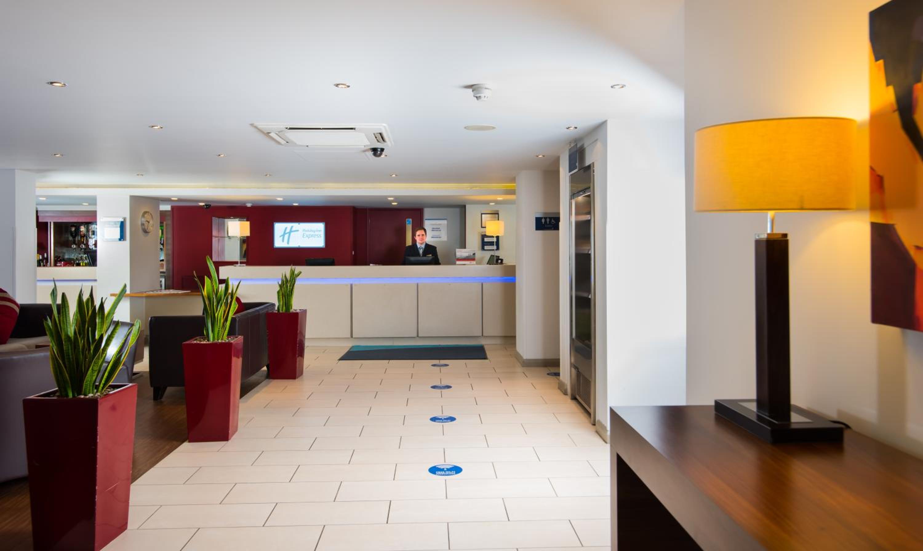 Warwick Vacations - Holiday Inn Express Warwick - Stratford-upon-Avon, an IHG Hotel - Property Image 18