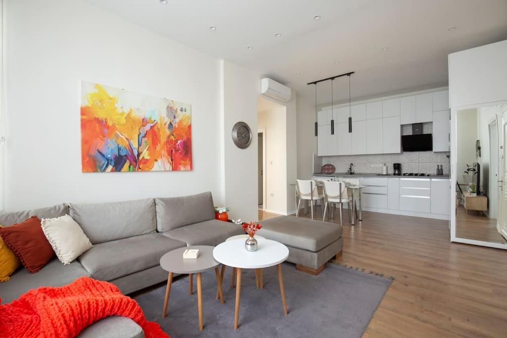 Modern Flat with Central Location near Nisantasi
