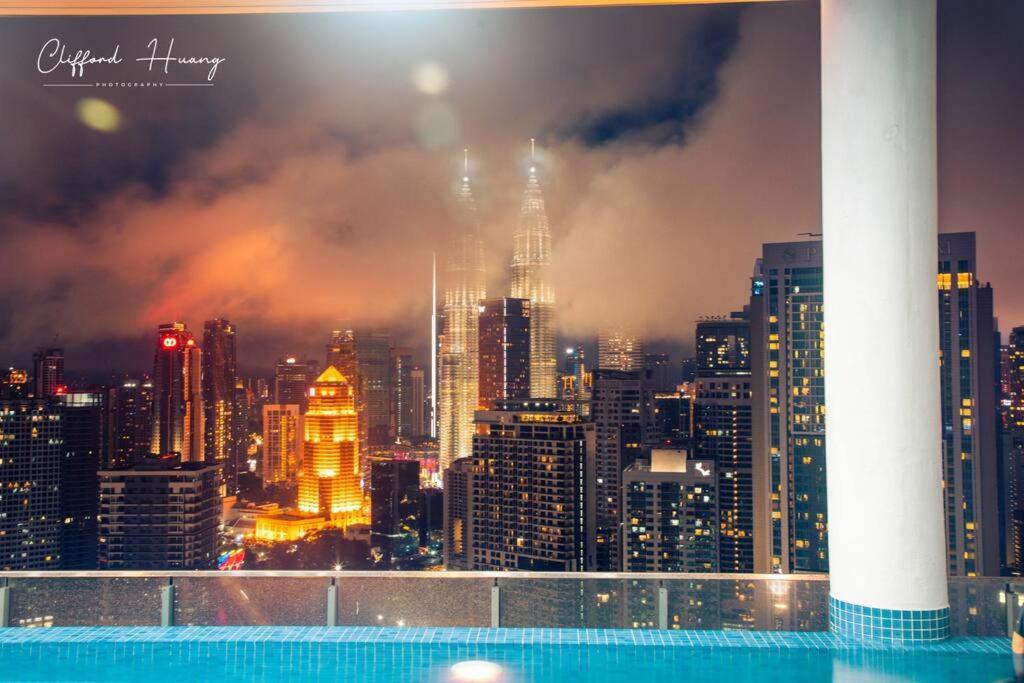 The Colony By Infinitum Best Pool View KLCC TRX Merdeka 118 KL Tower