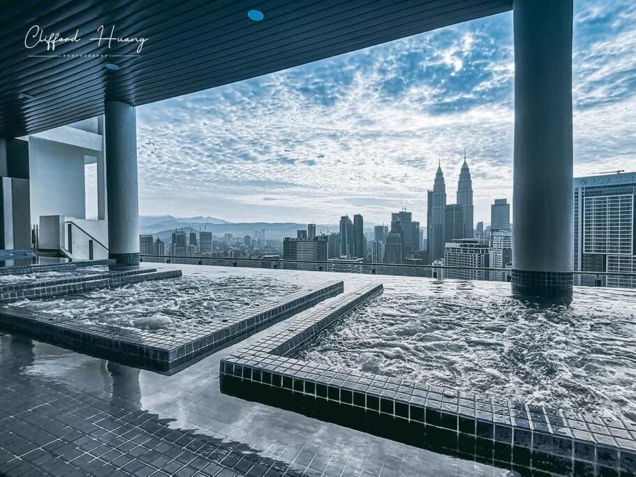 The Colony By Infinitum Best Pool View KLCC TRX Merdeka 118 KL Tower