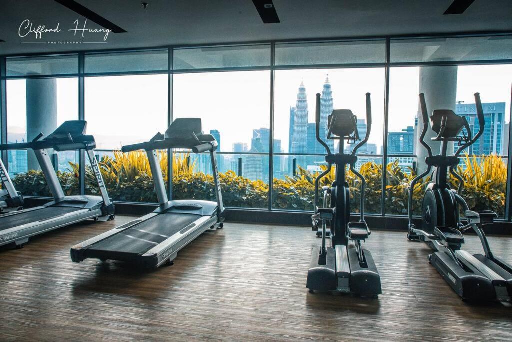 The Colony By Infinitum Best Pool View KLCC TRX Merdeka 118 KL Tower