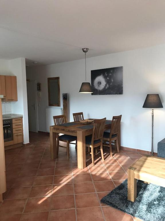 OSTSEEBAD KOSEROW FERIENWOHNUNG PUSTEBLUME, 2-4 Personen