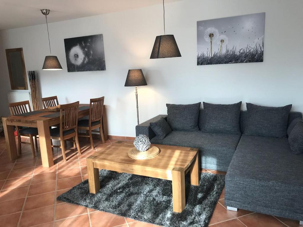 OSTSEEBAD KOSEROW FERIENWOHNUNG PUSTEBLUME, 2-4 Personen