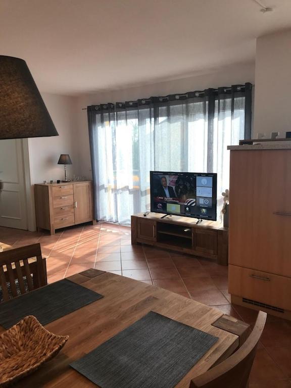OSTSEEBAD KOSEROW FERIENWOHNUNG PUSTEBLUME, 2-4 Personen