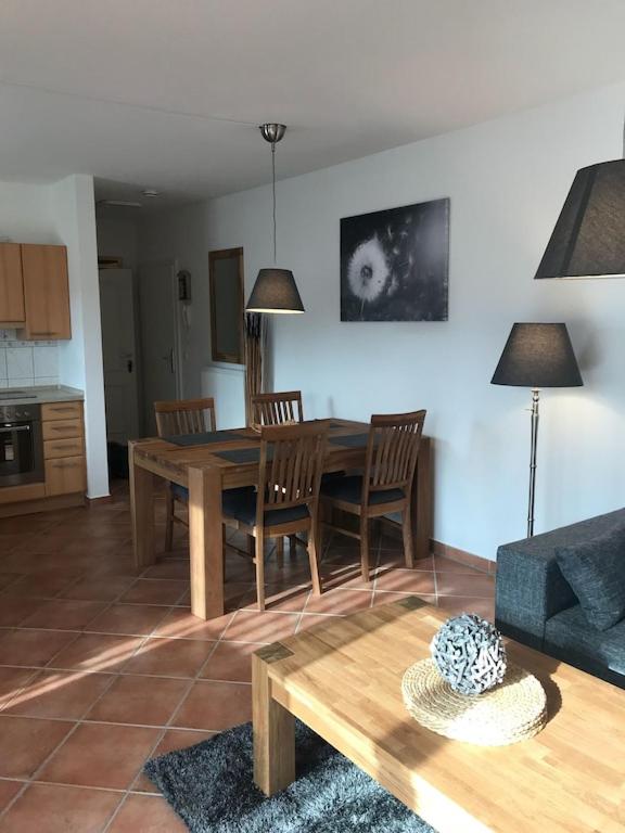 OSTSEEBAD KOSEROW FERIENWOHNUNG PUSTEBLUME, 2-4 Personen