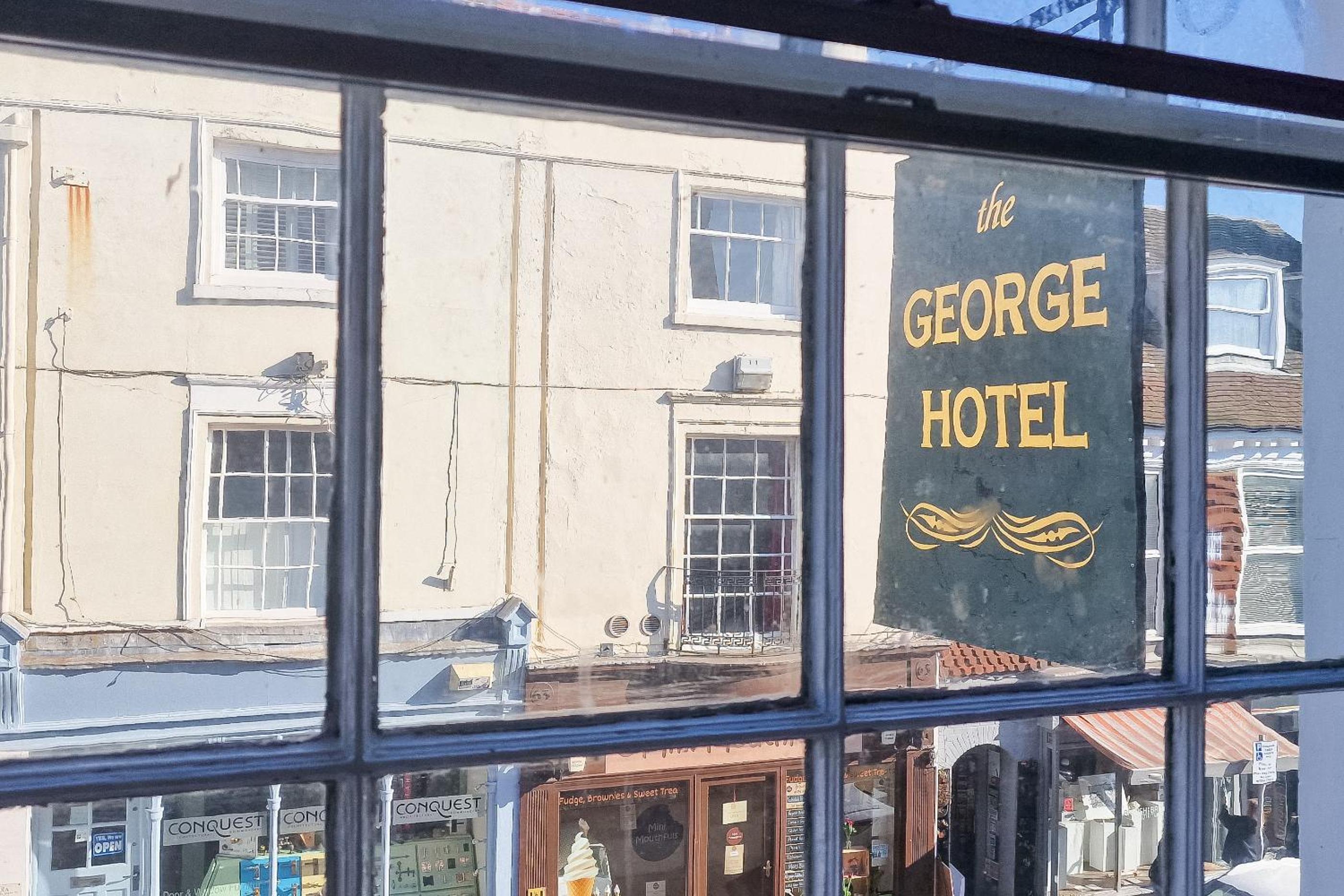 The George Hotel