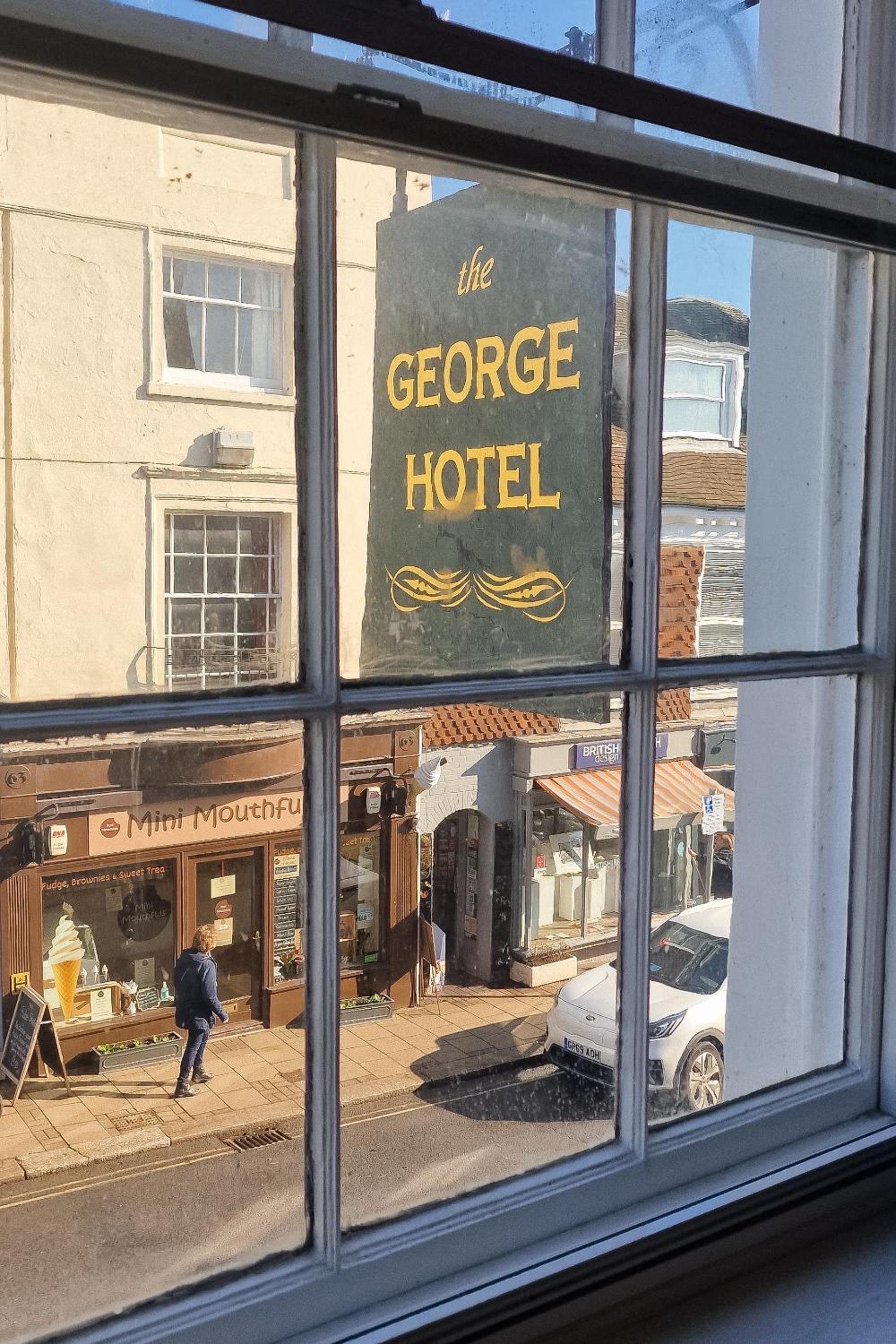 The George Hotel