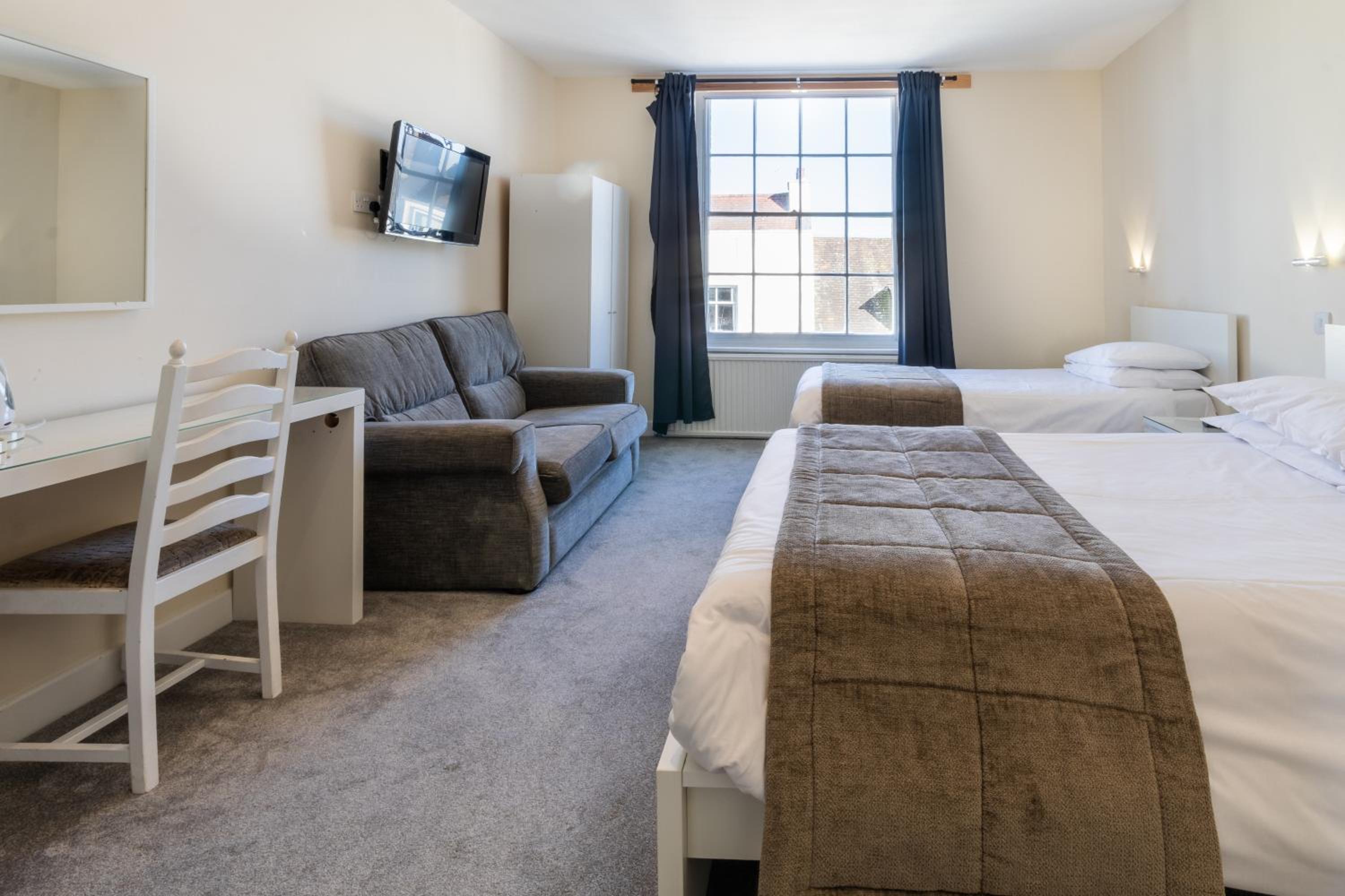 The George Hotel