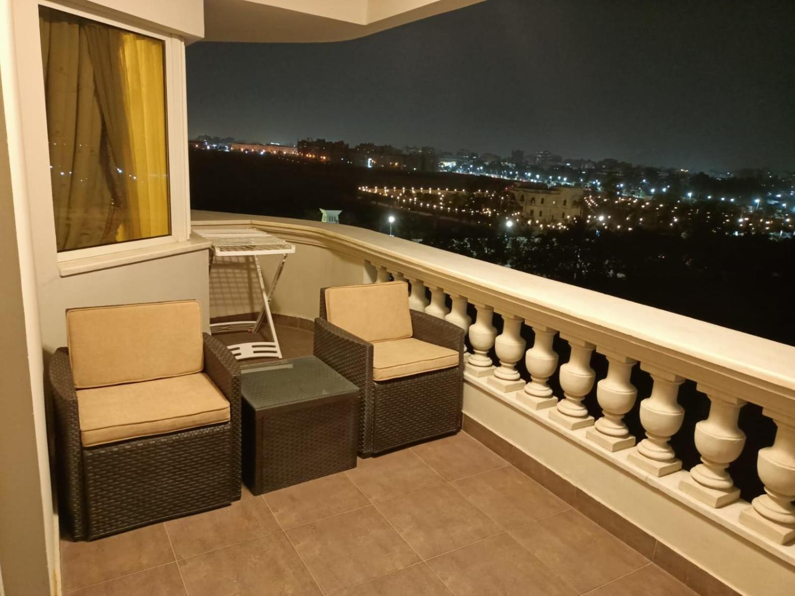 Luxurious Apartment In Massaken Sheraton near Cairo Int'l Airport