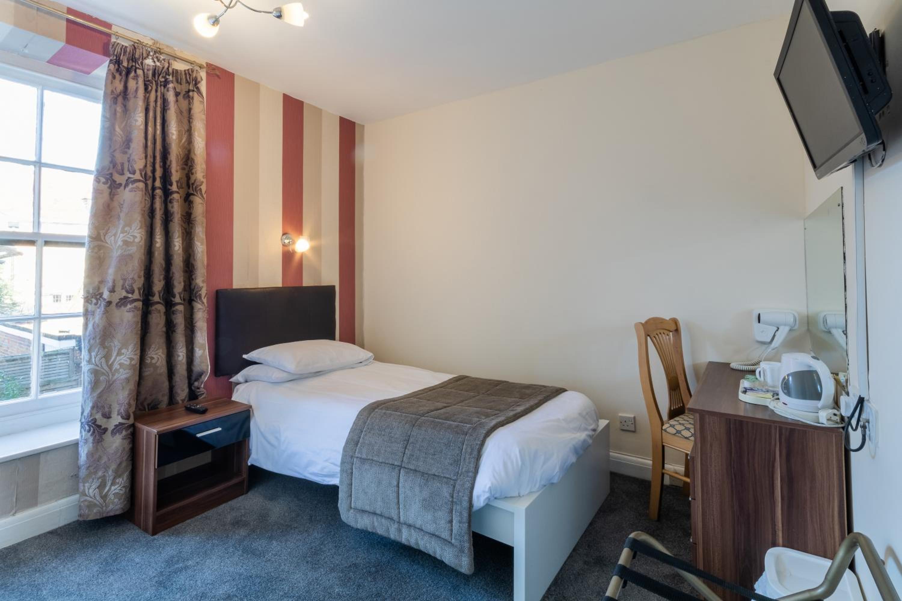 The George Hotel
