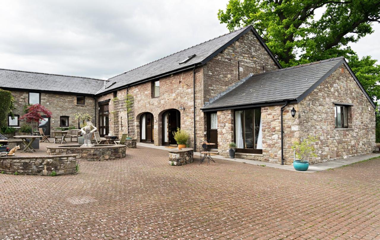 Hotel Neuadd B&B Suites - Image 1