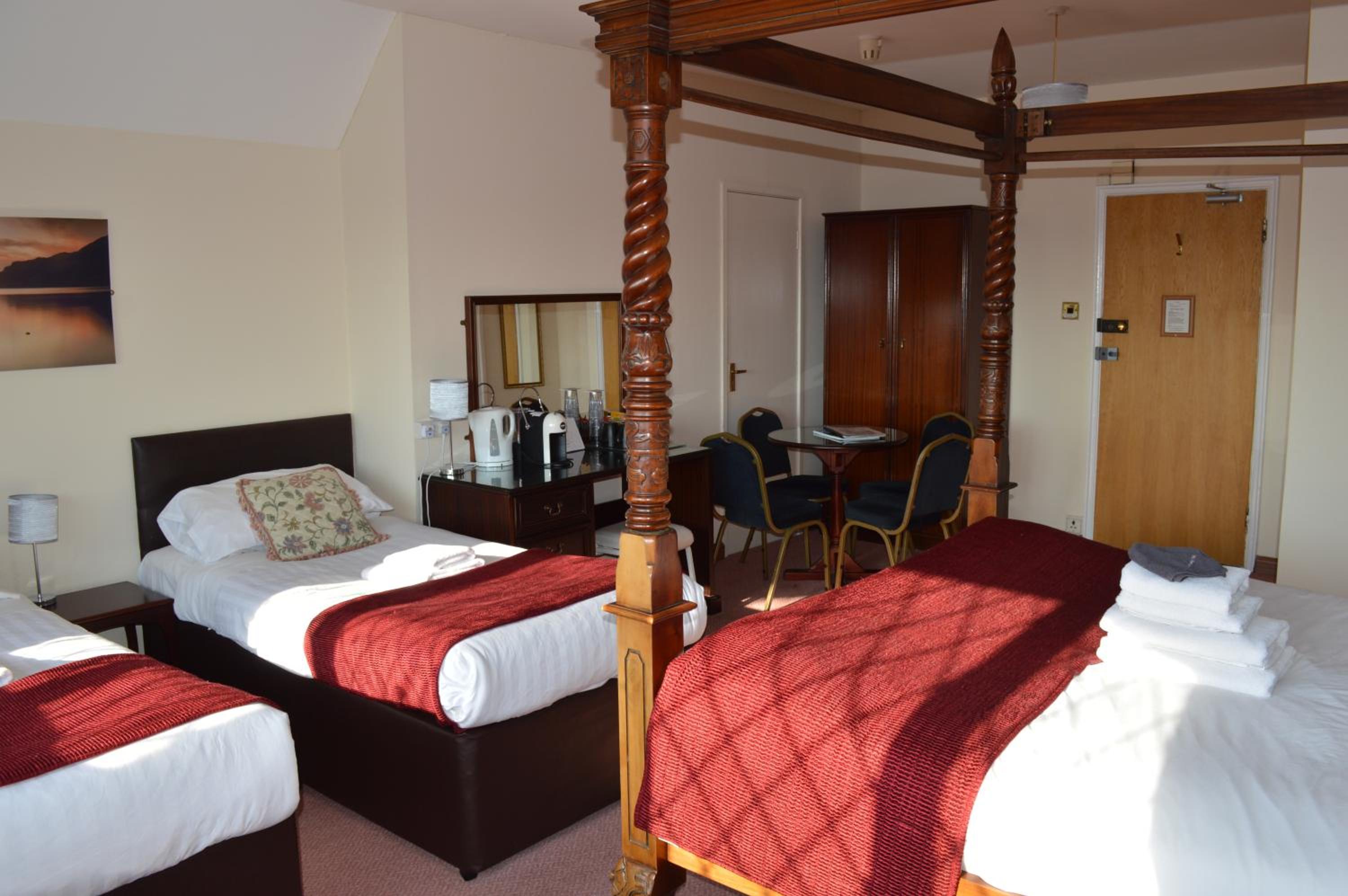 Gretna Green Vacations - Hunters Lodge Hotel - Property Image 2