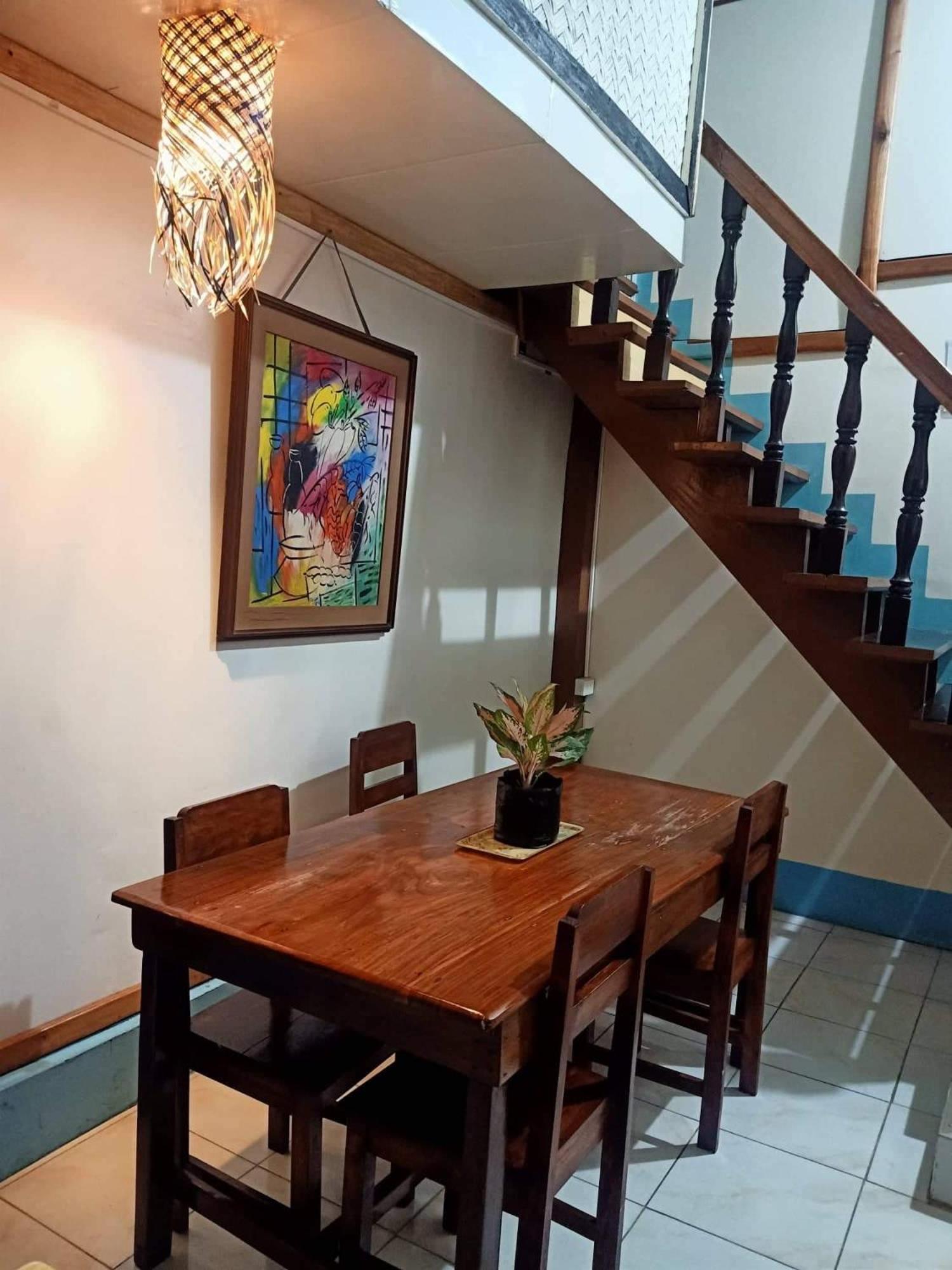 Balai Vivencio Hostel