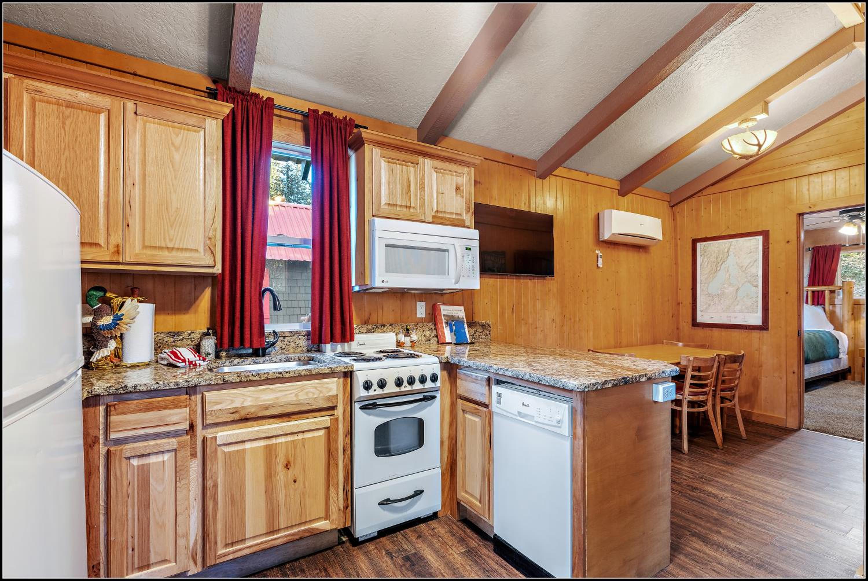 Mccall Vacations - Brundage Bungalows - Property Image 8