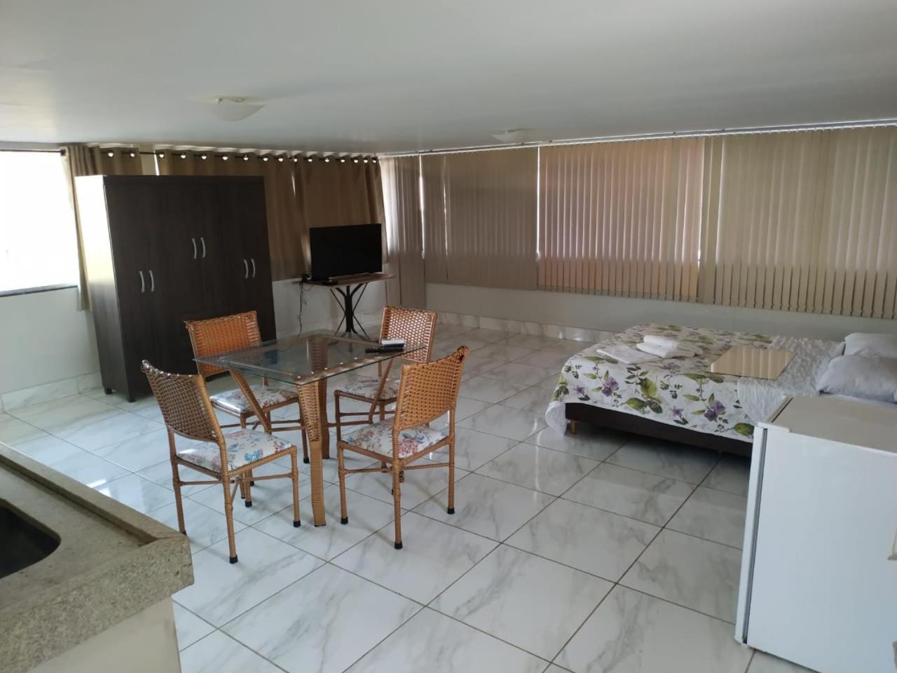 Uba Apart imóveis