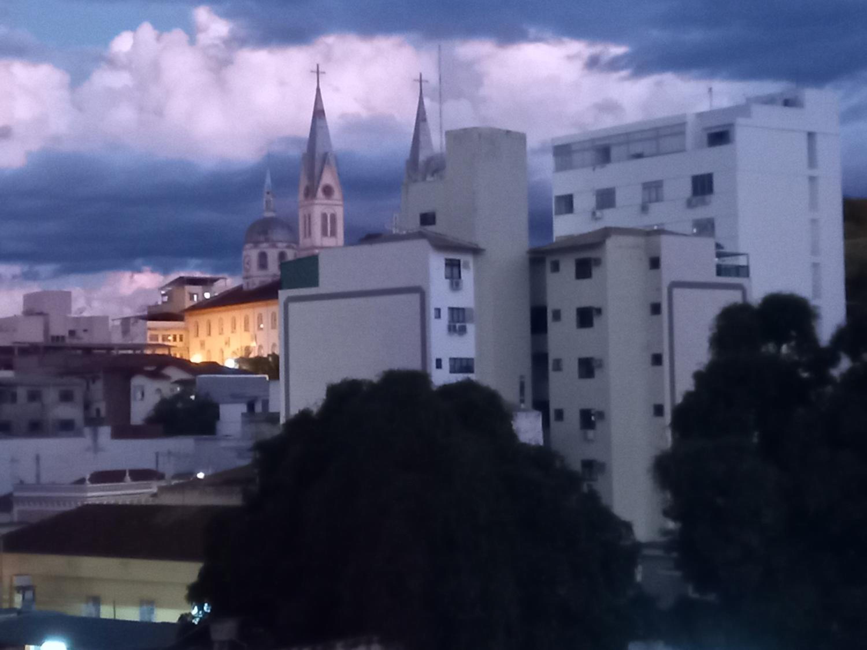 Uba Apart imóveis