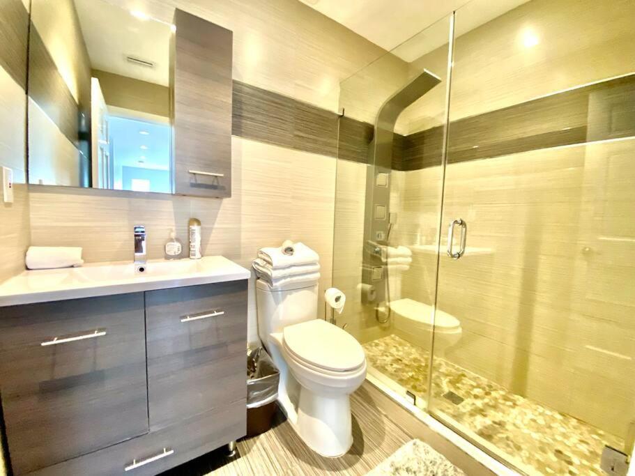 Beachwalk Villa with POOL 5 bed/3 bath