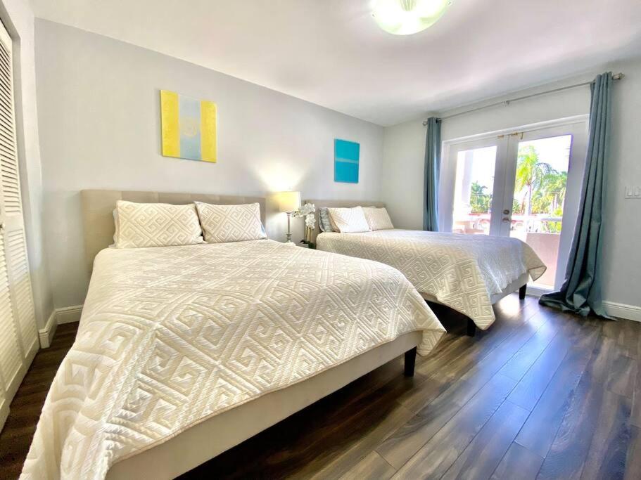 Beachwalk Villa with POOL 5 bed/3 bath