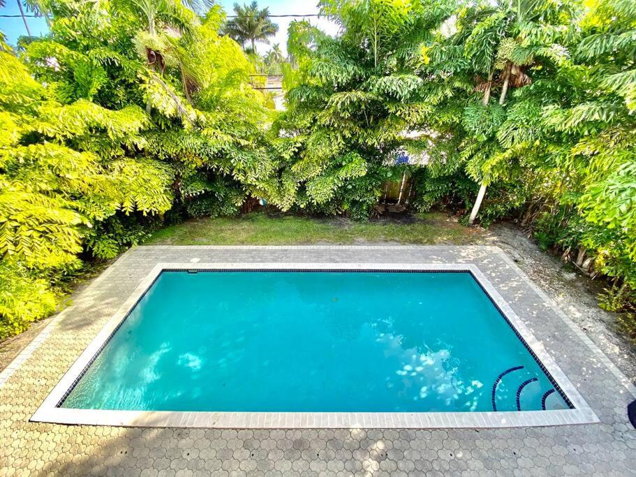 Beachwalk Villa with POOL 5 bed/3 bath