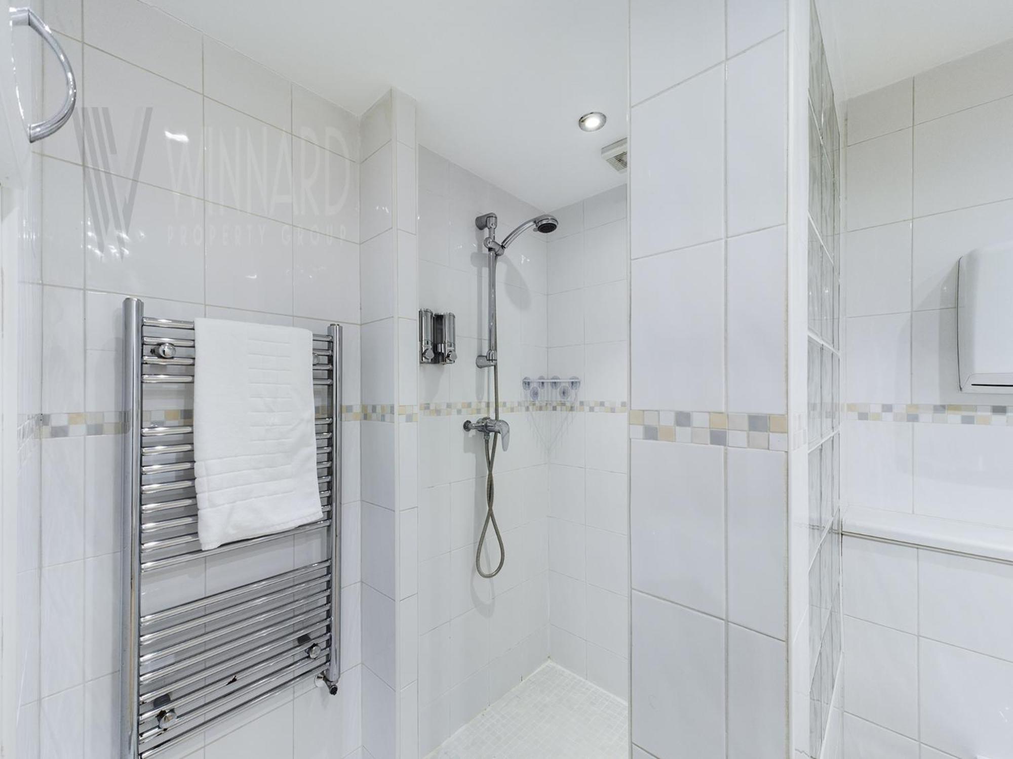 The Beach House, Luxury Apartments view 5