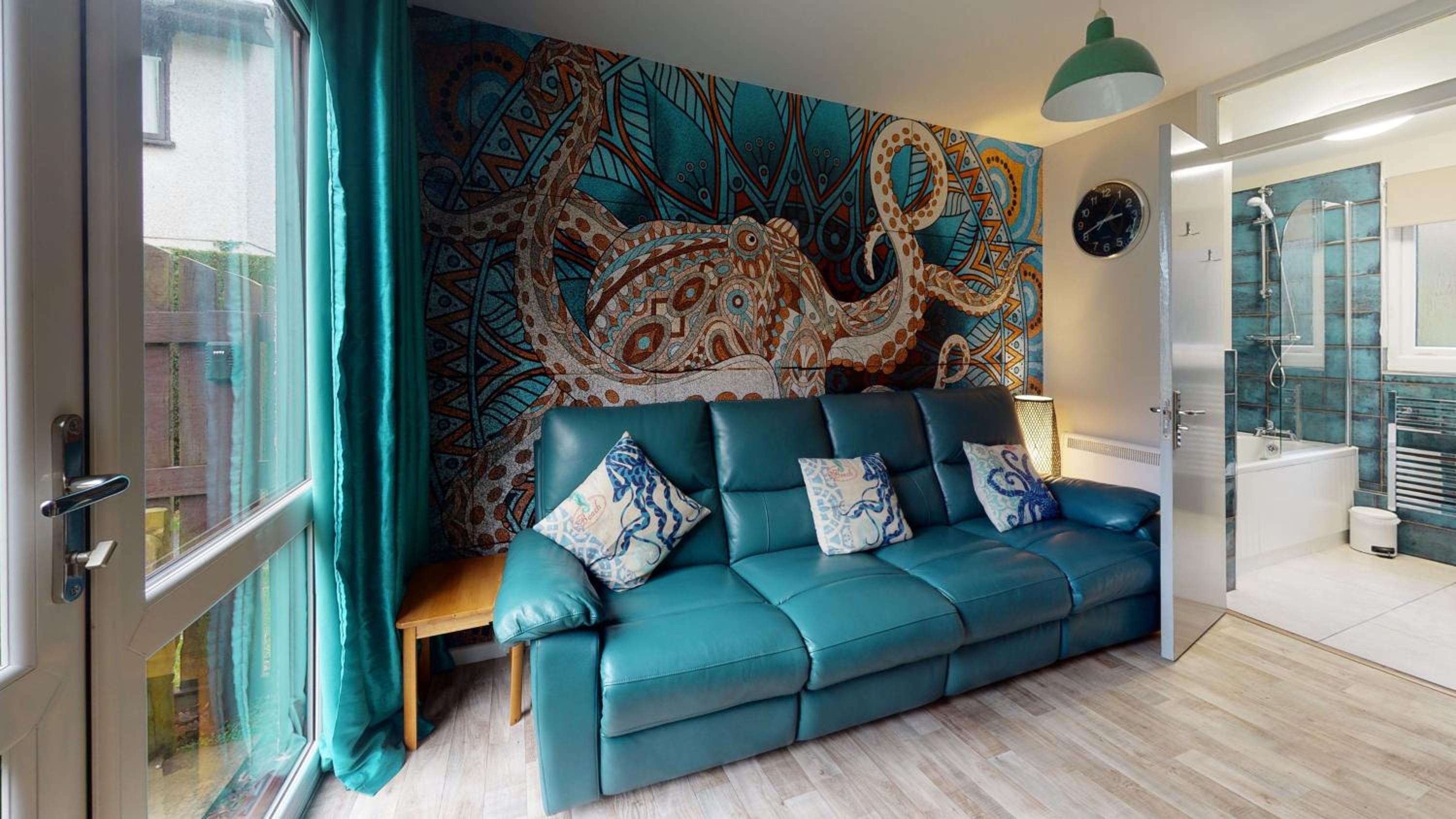 45 Strawberry Hill, Tolroy Manor view 2
