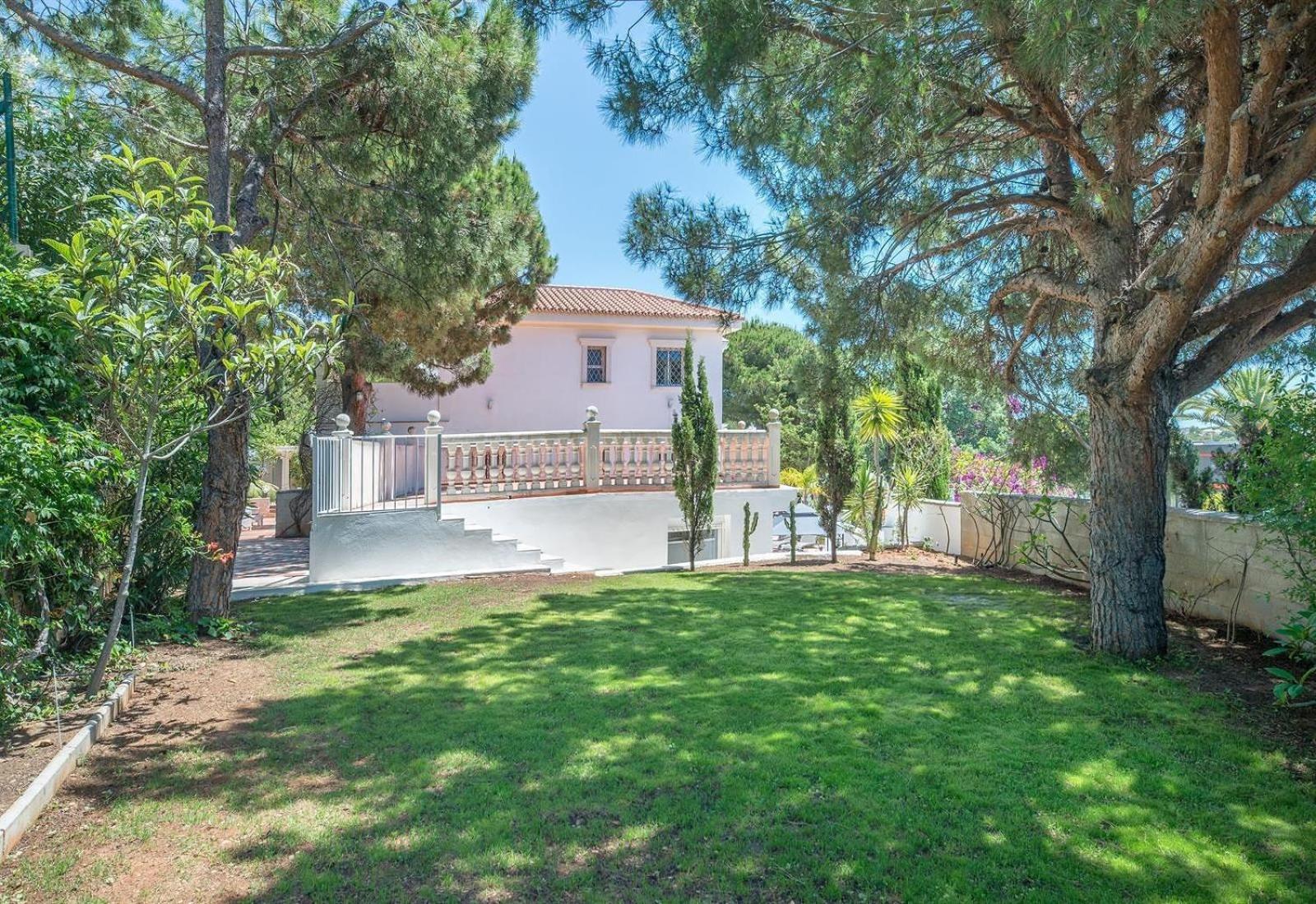 Villa Domus Vesta