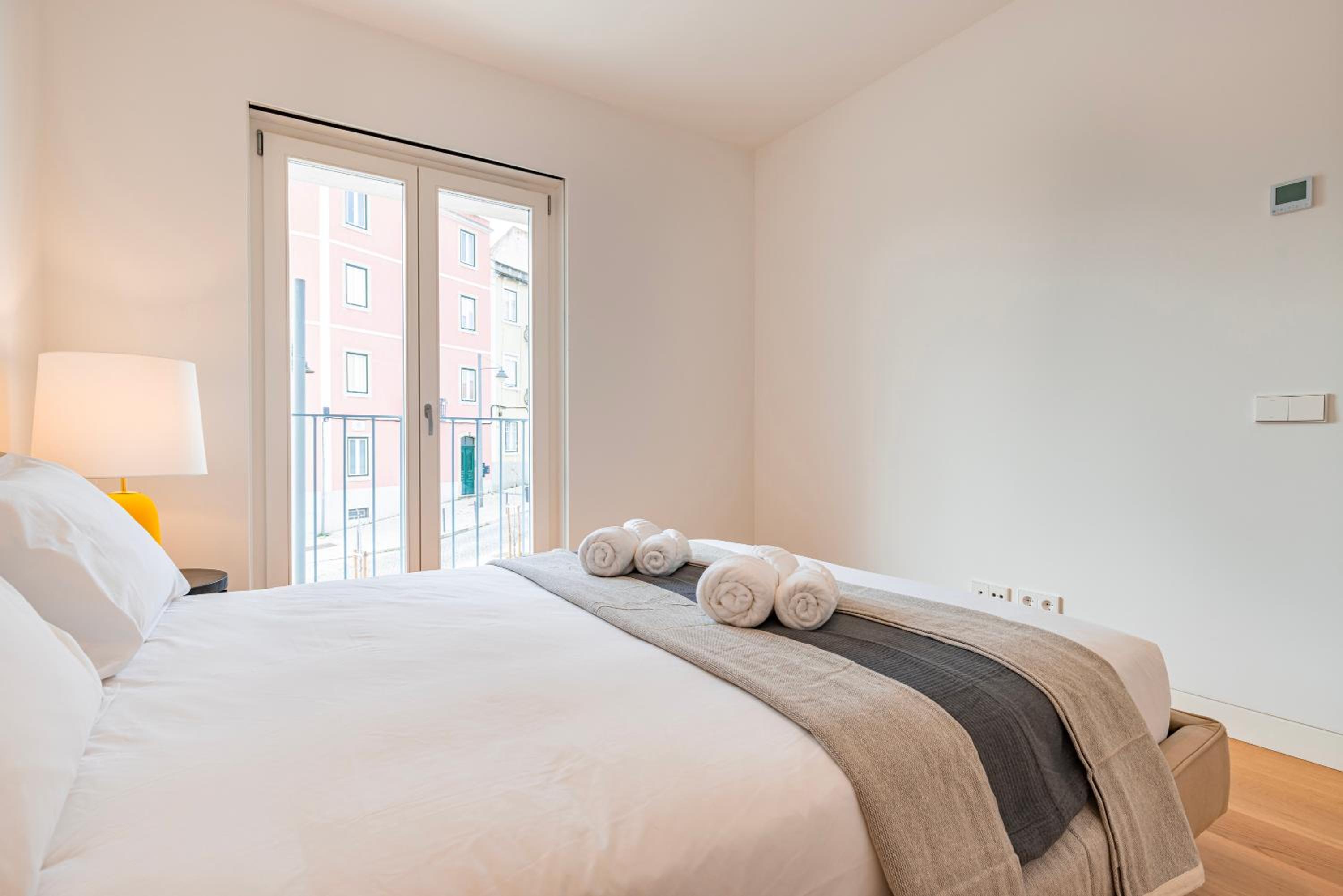 Unique Belém 1BDR Apartment by LovelyStay view 5
