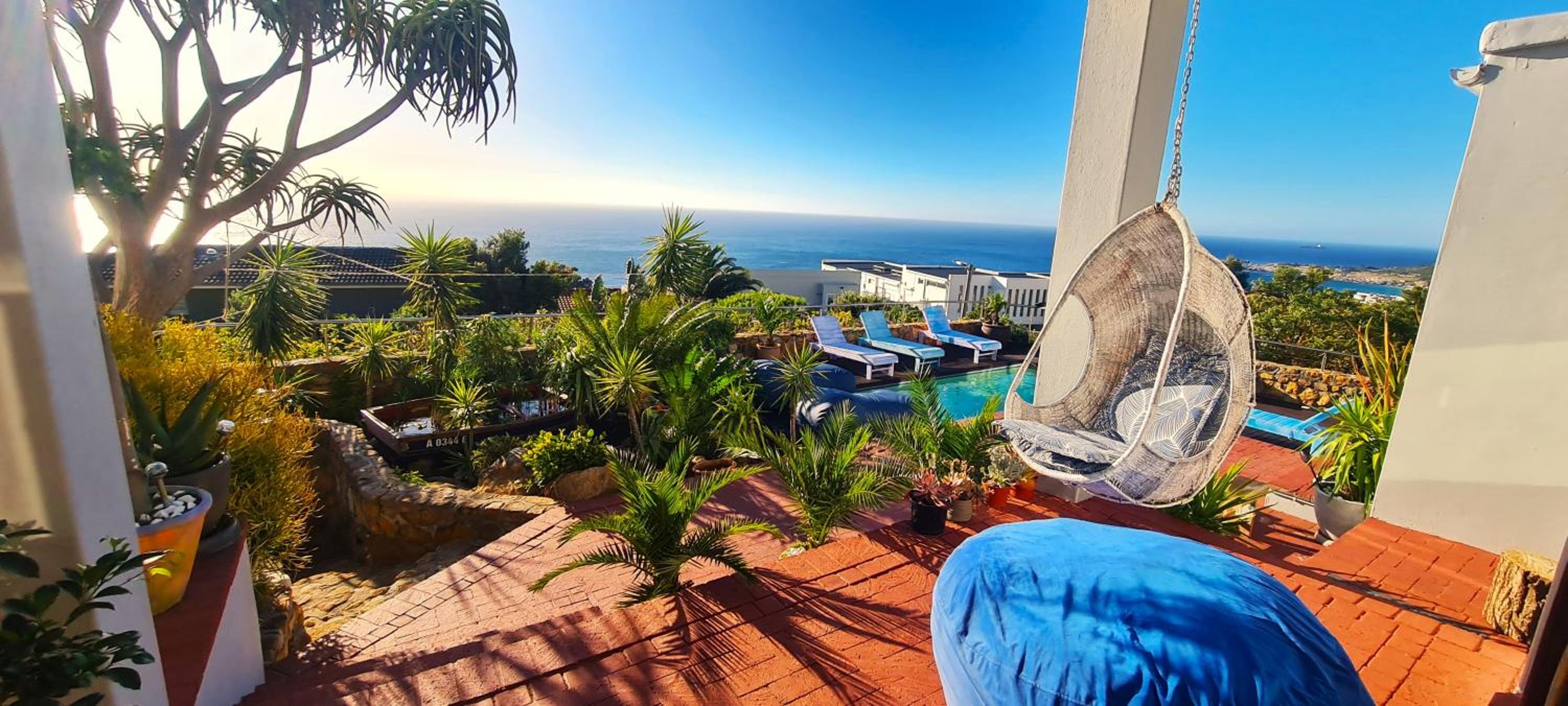 Beachwood Camps Bay view 2