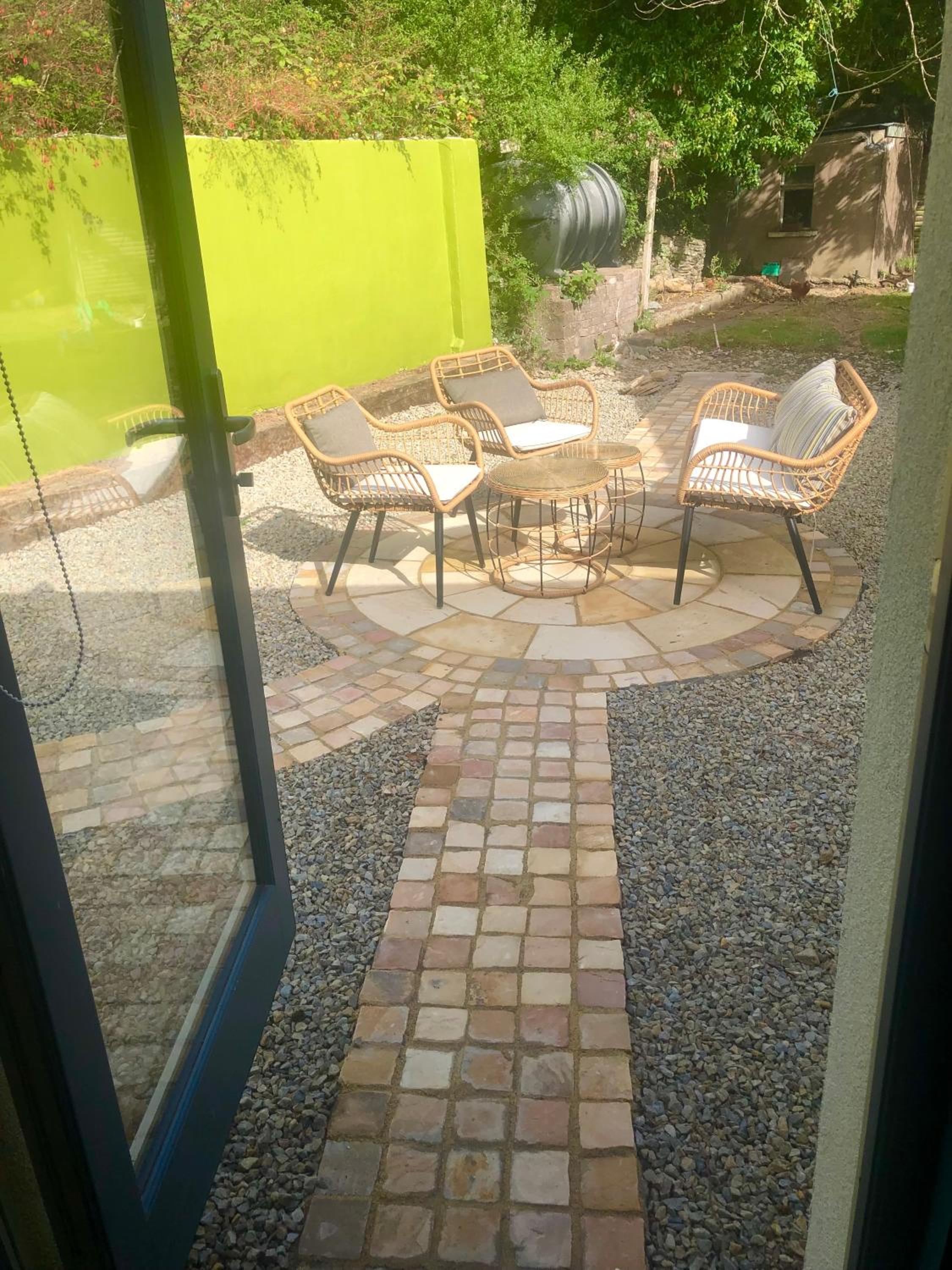 The Welcome Snug view 5
