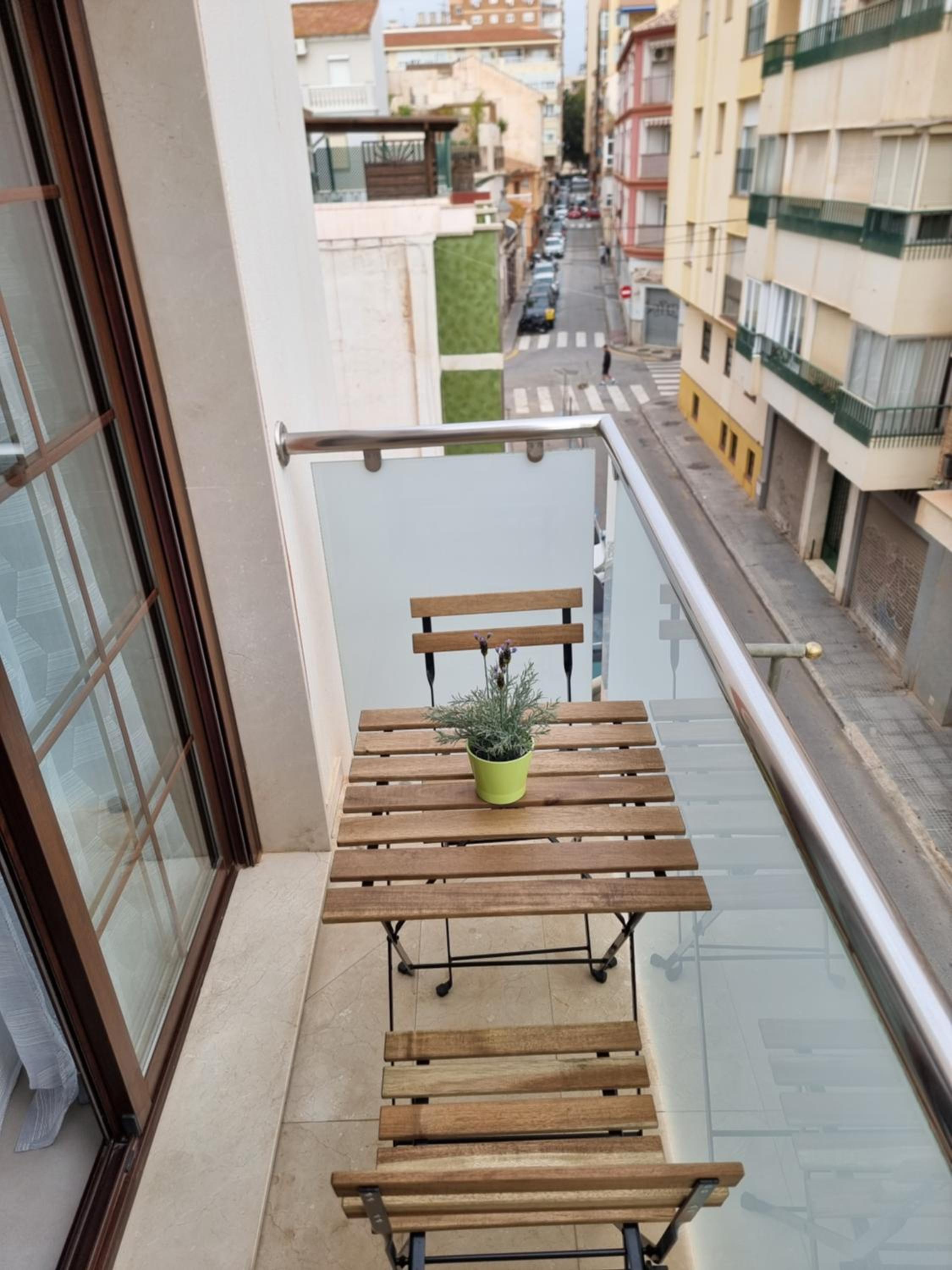 APARTAMENTOS ELEMAR free luggage storage