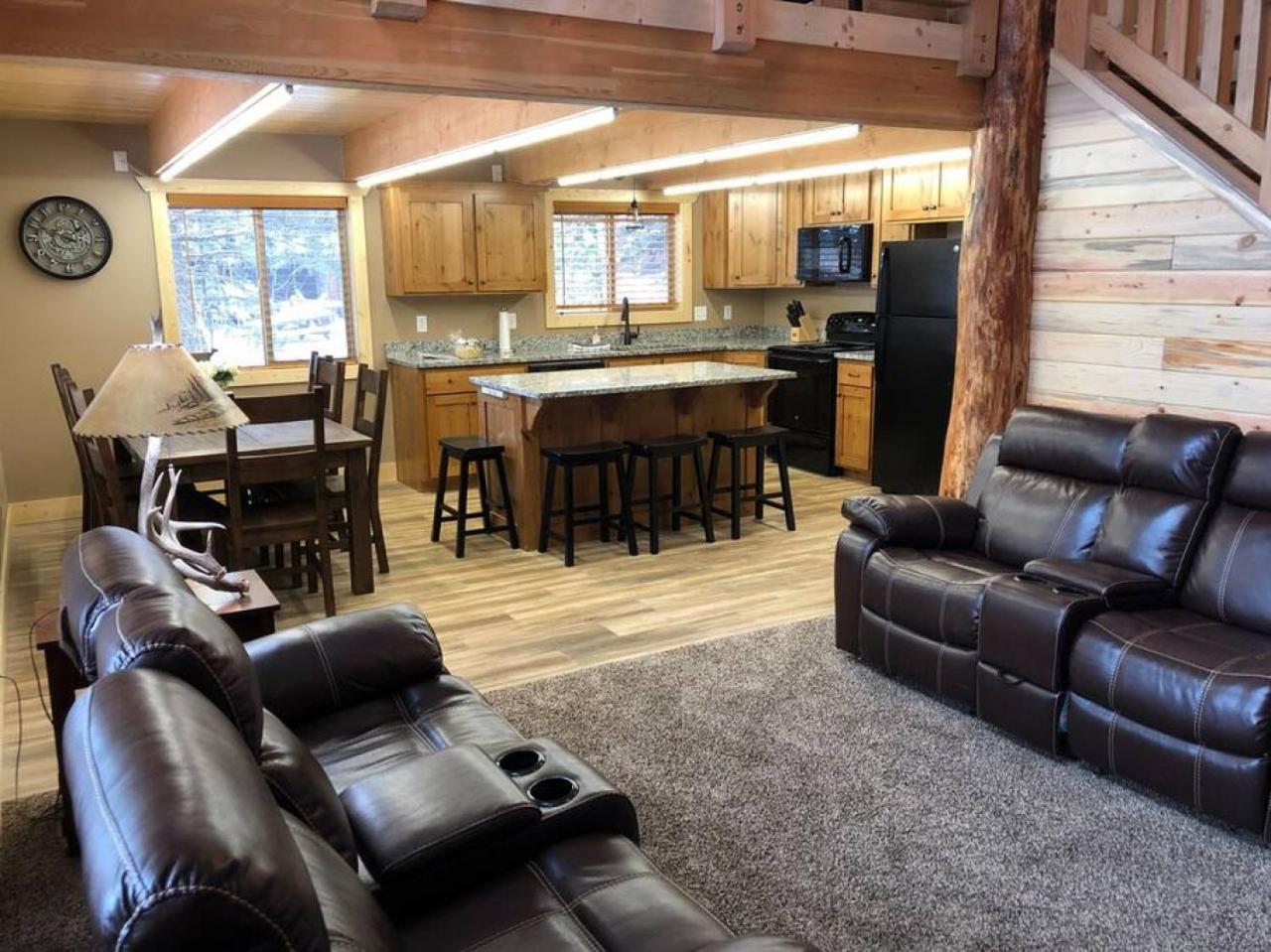Heated Floors, Hot Tub, Grill view 2
