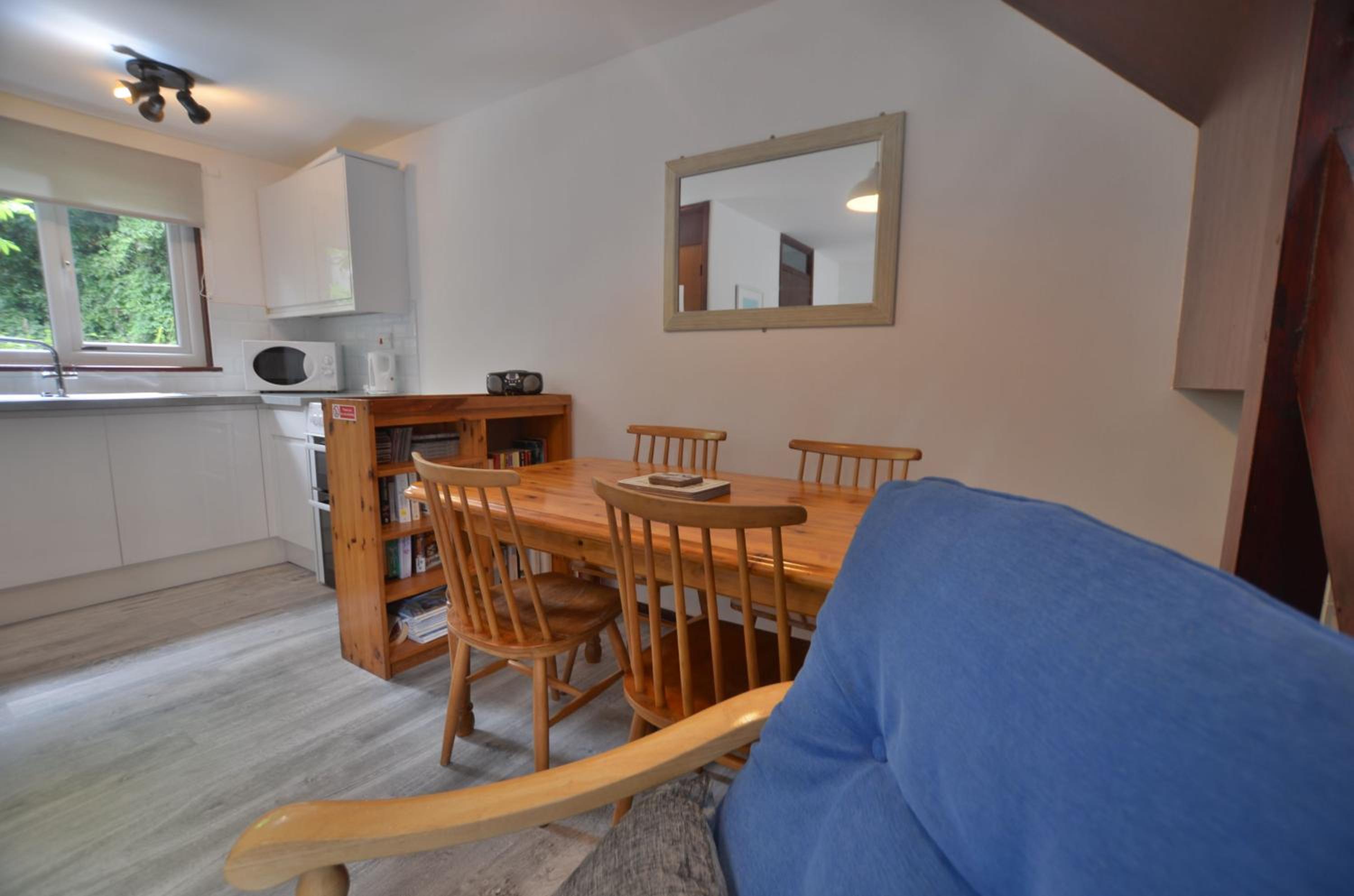 60 Strawberry Hill, Tolroy Manor view 5
