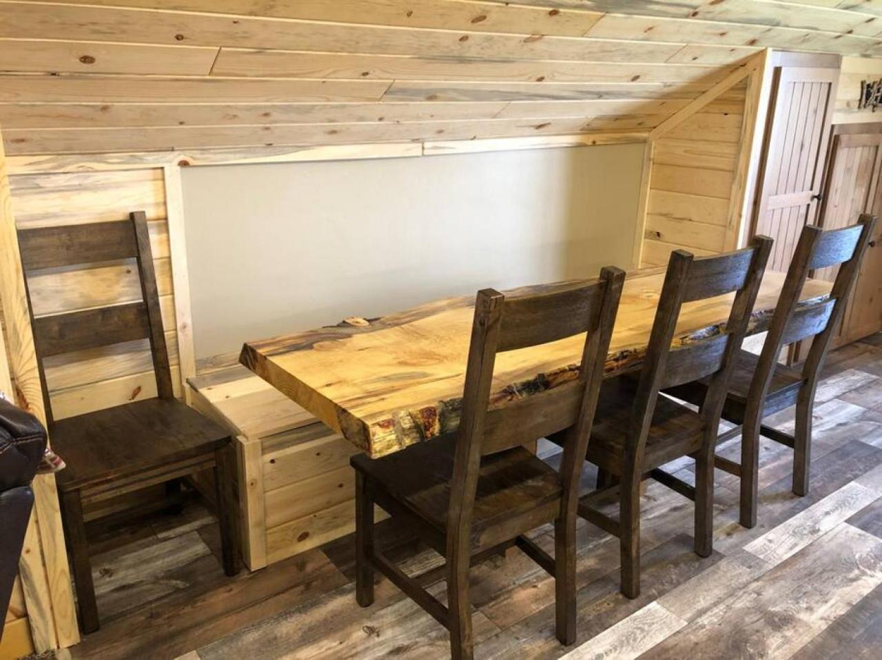 Hotel Loft, 25 min to Yellowstone - Image 1