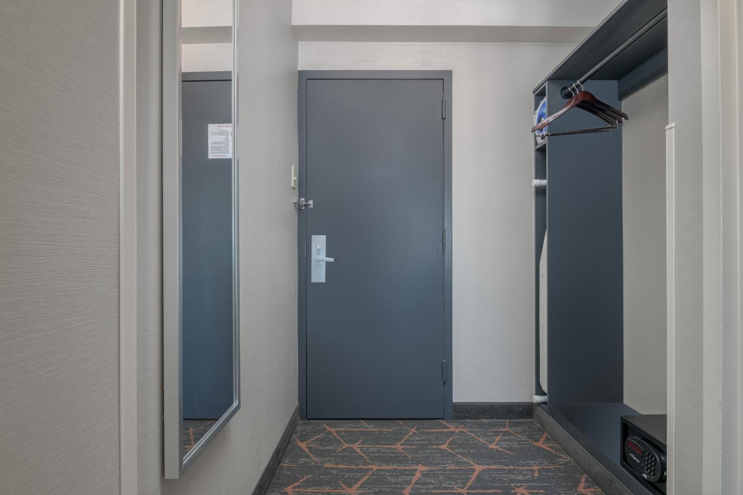 Portland Vacations - Holiday Inn Portland-By the Bay, an IHG Hotel - Property Image 18