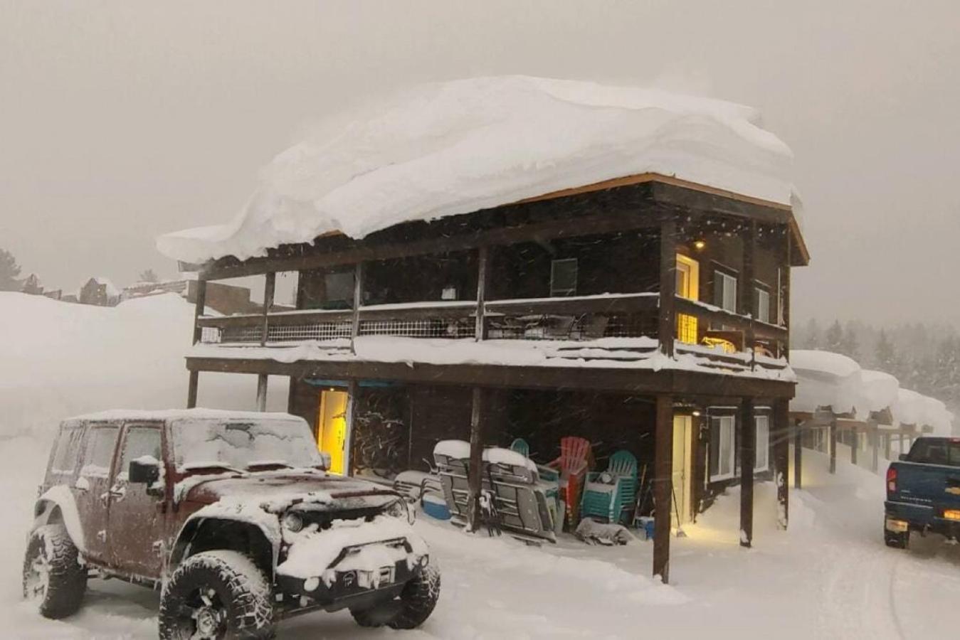 Hot Tub, Grill, Yellowstone