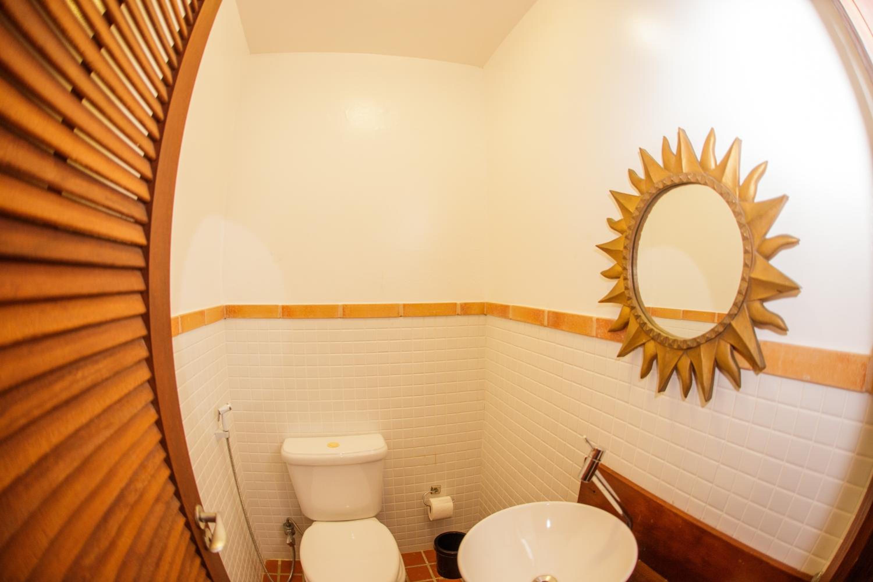 Magnífica casa, peró,acesso ao canal