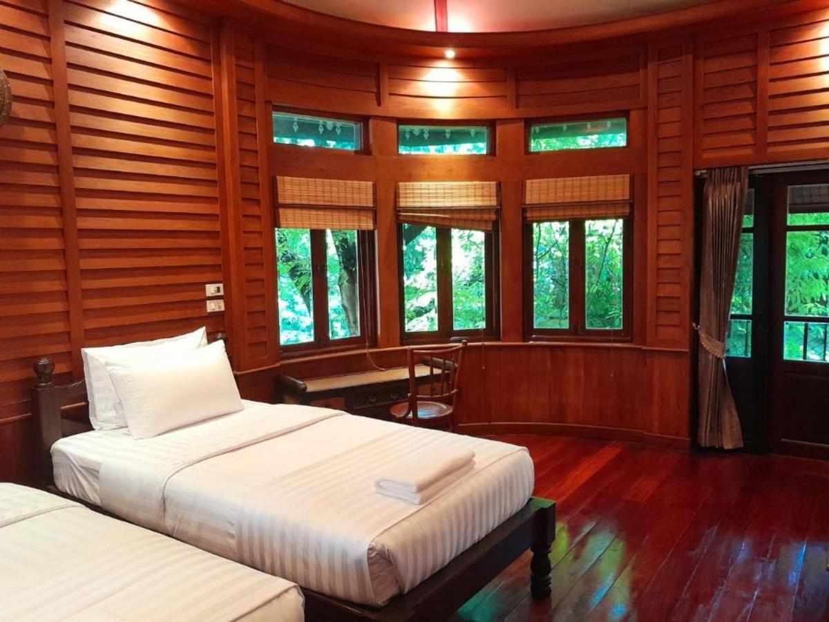 SantithamGuestHouse