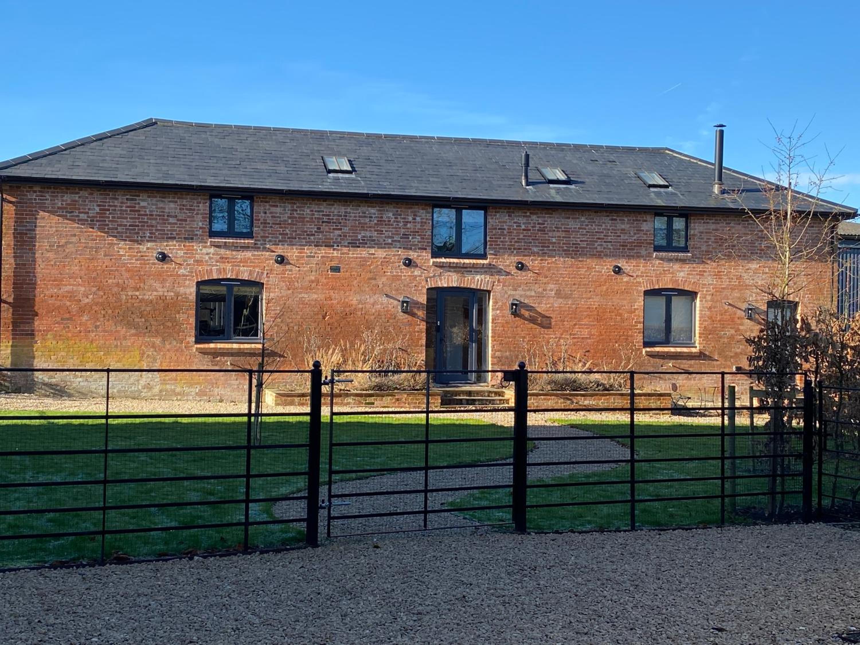 Devizes Vacations - The Barn - Property Image 9