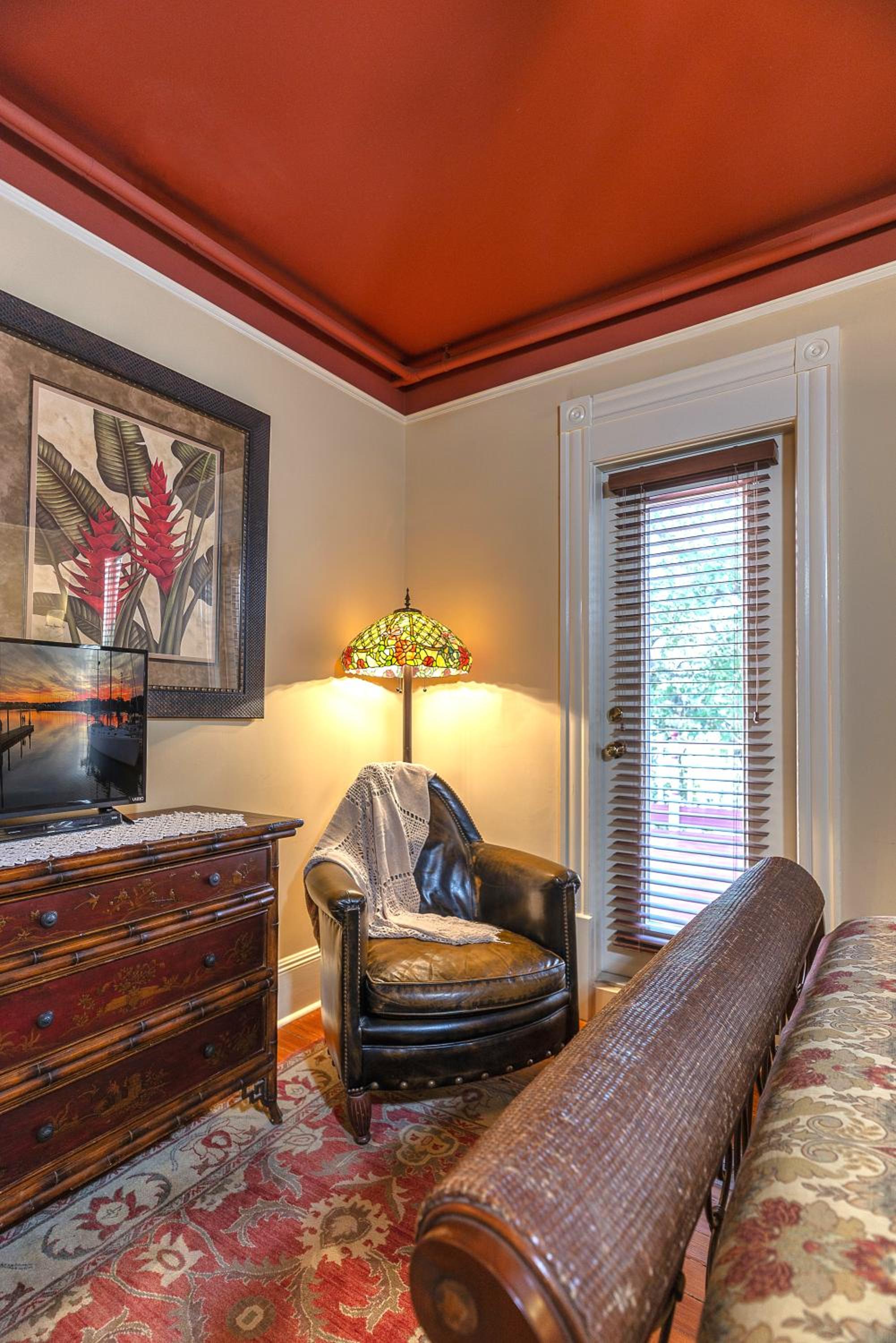 Cedar House Inn