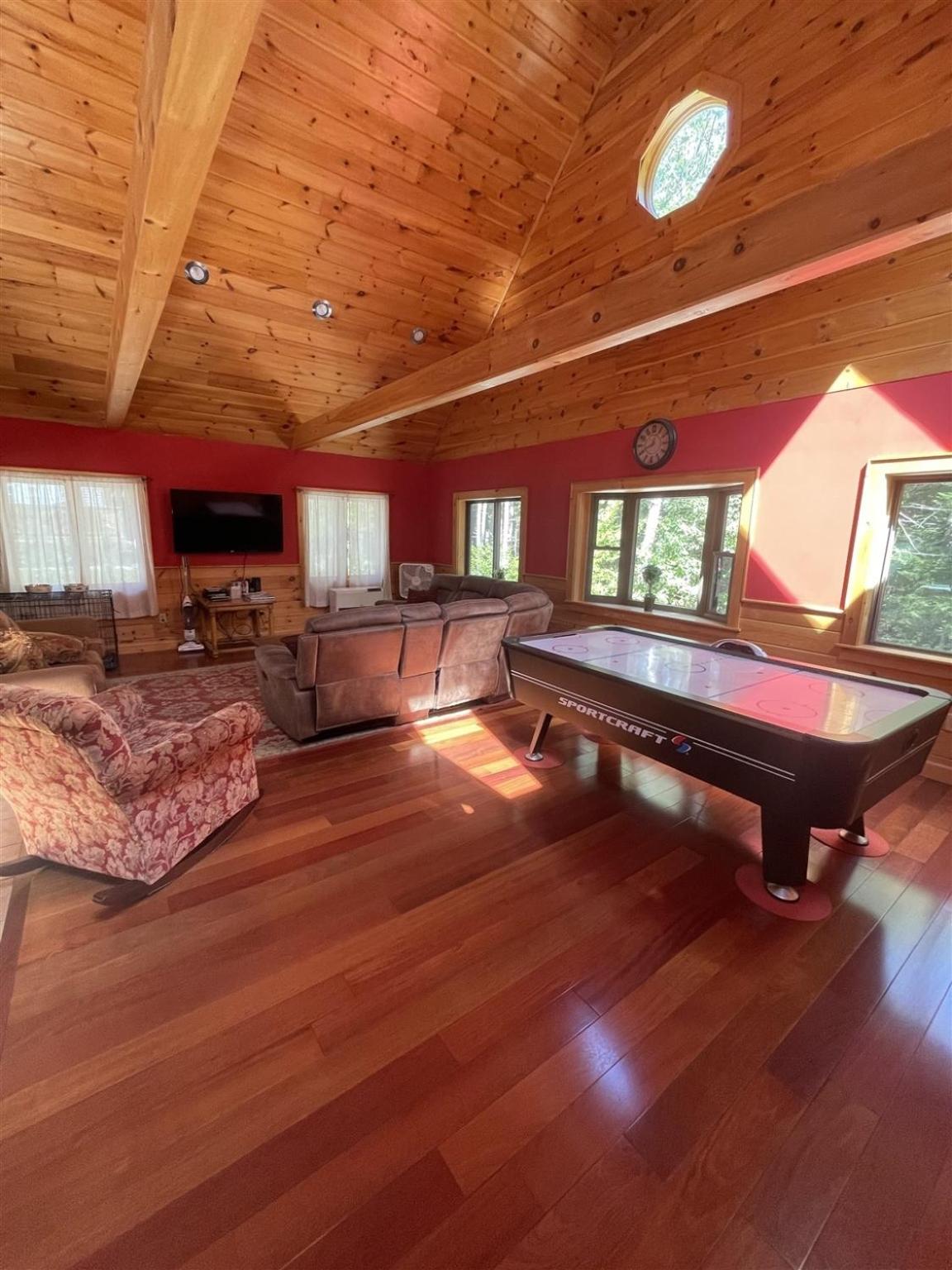 GOOD TIMES CHALET LIMIT 19 chalet view 5