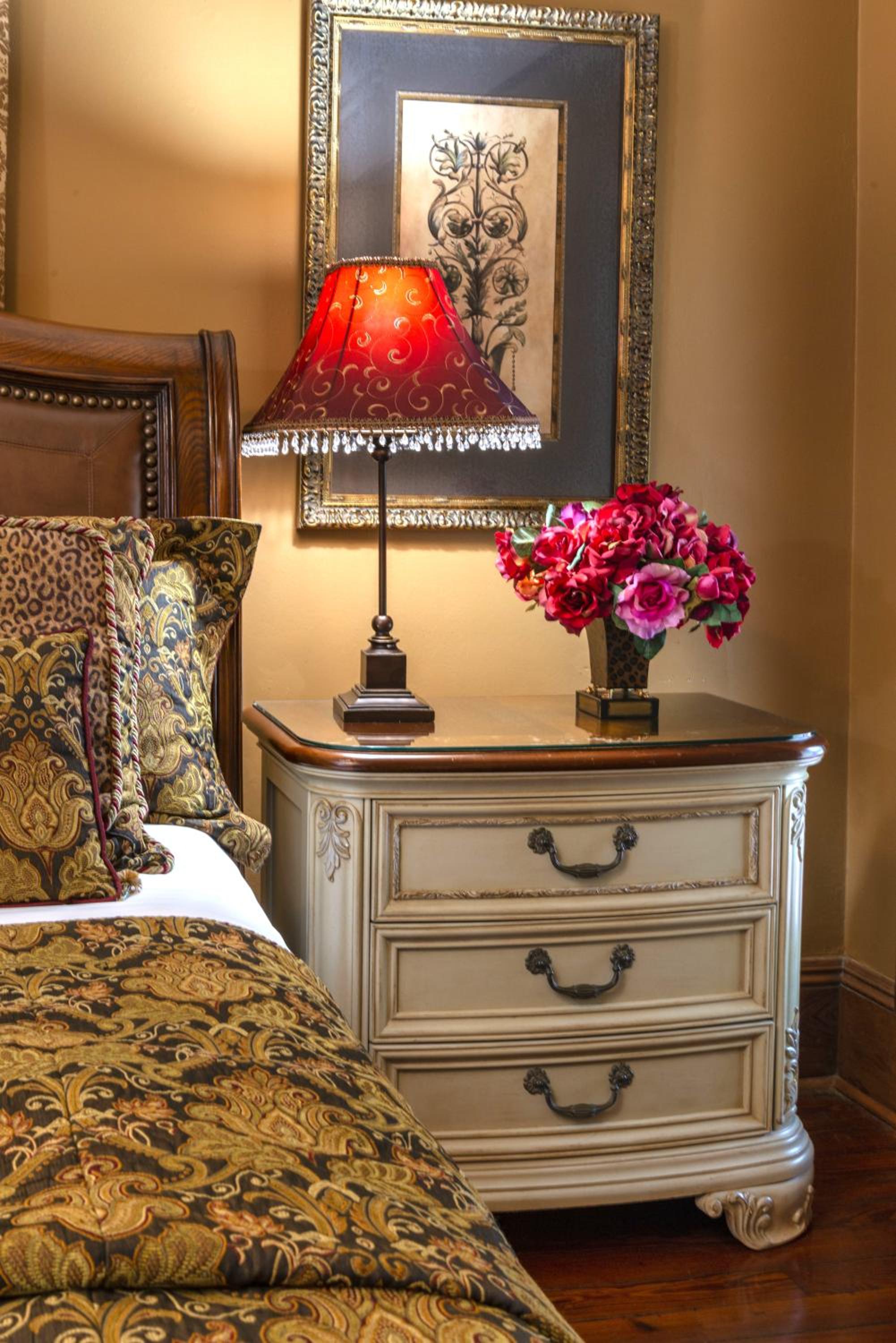 Cedar House Inn