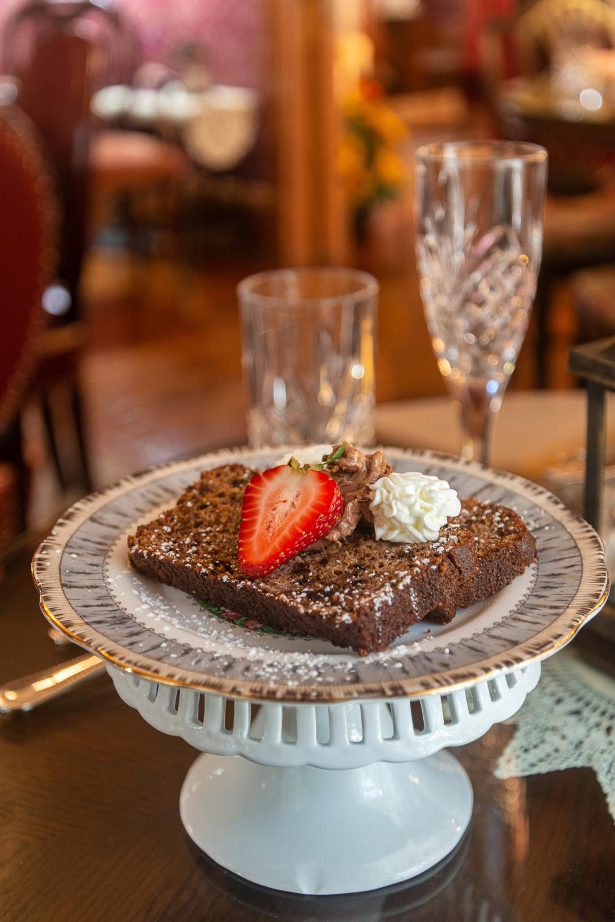 Cedar House Inn